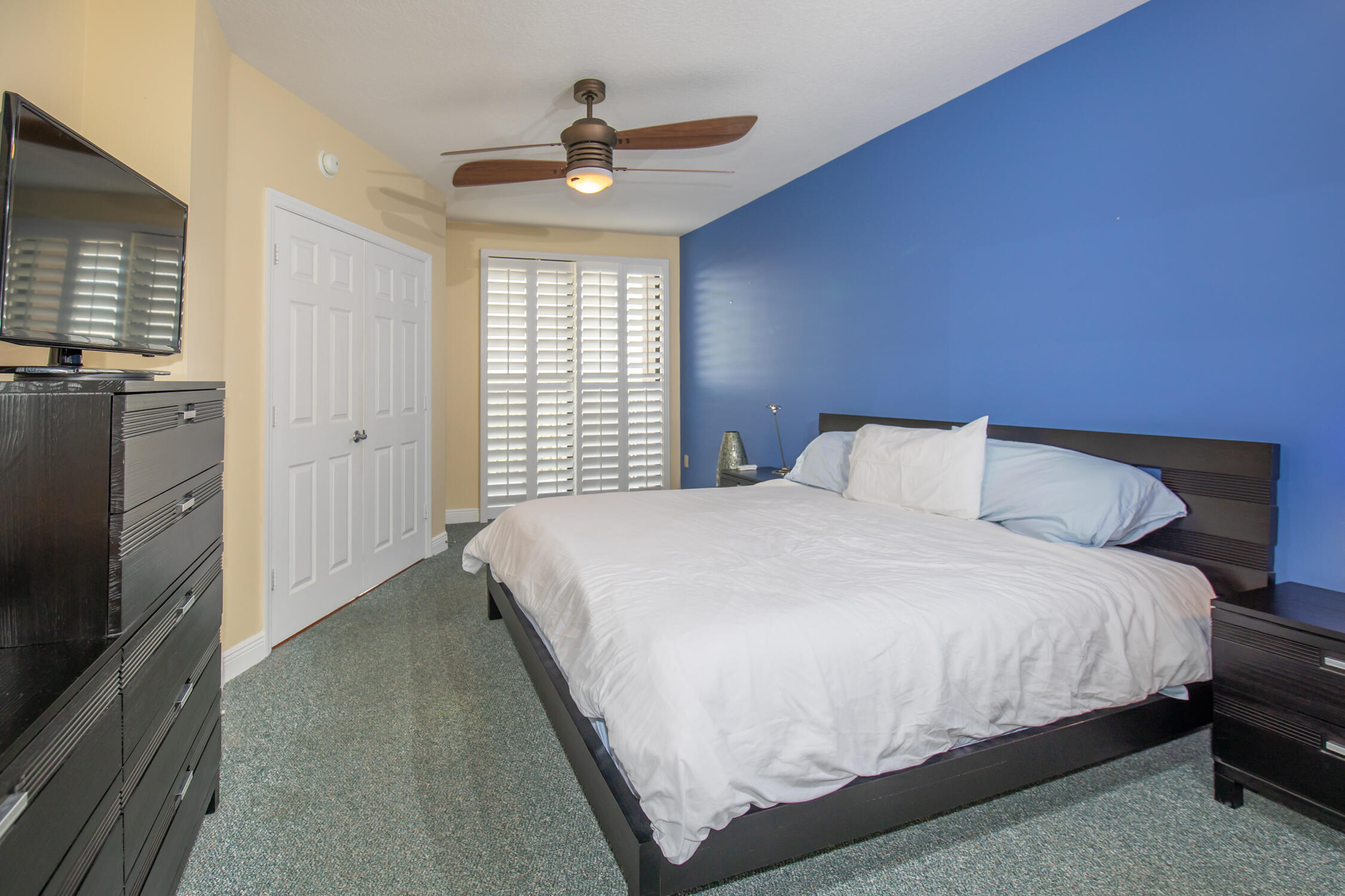 511 Lucerne Avenue 401 Property Photo 11