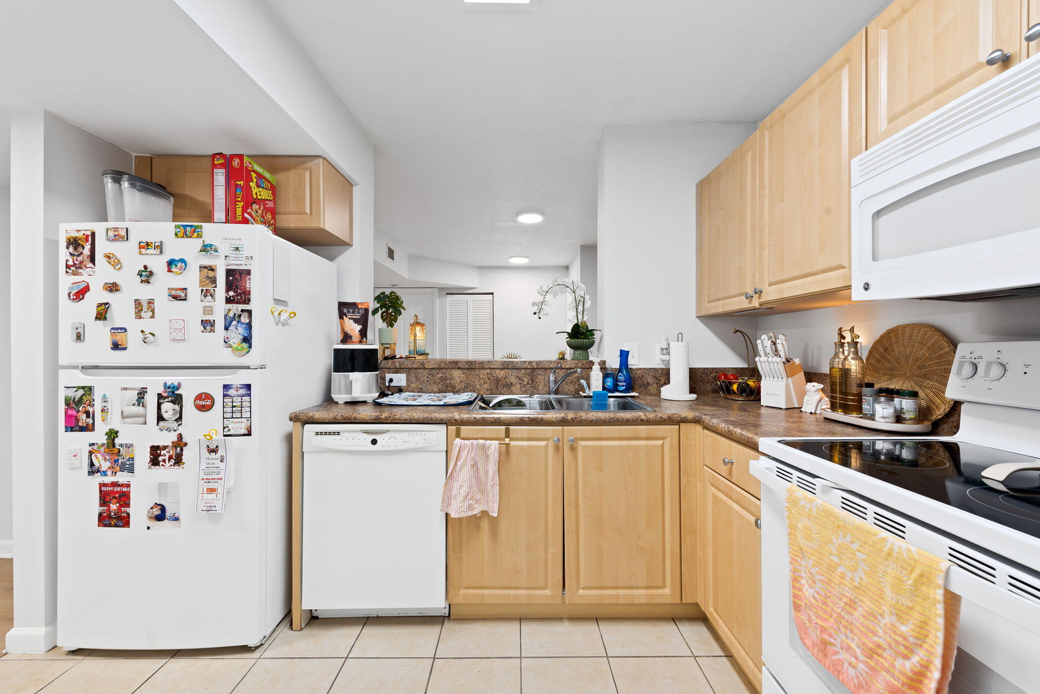 529 E Sheridan Street 1081 Property Photo 11