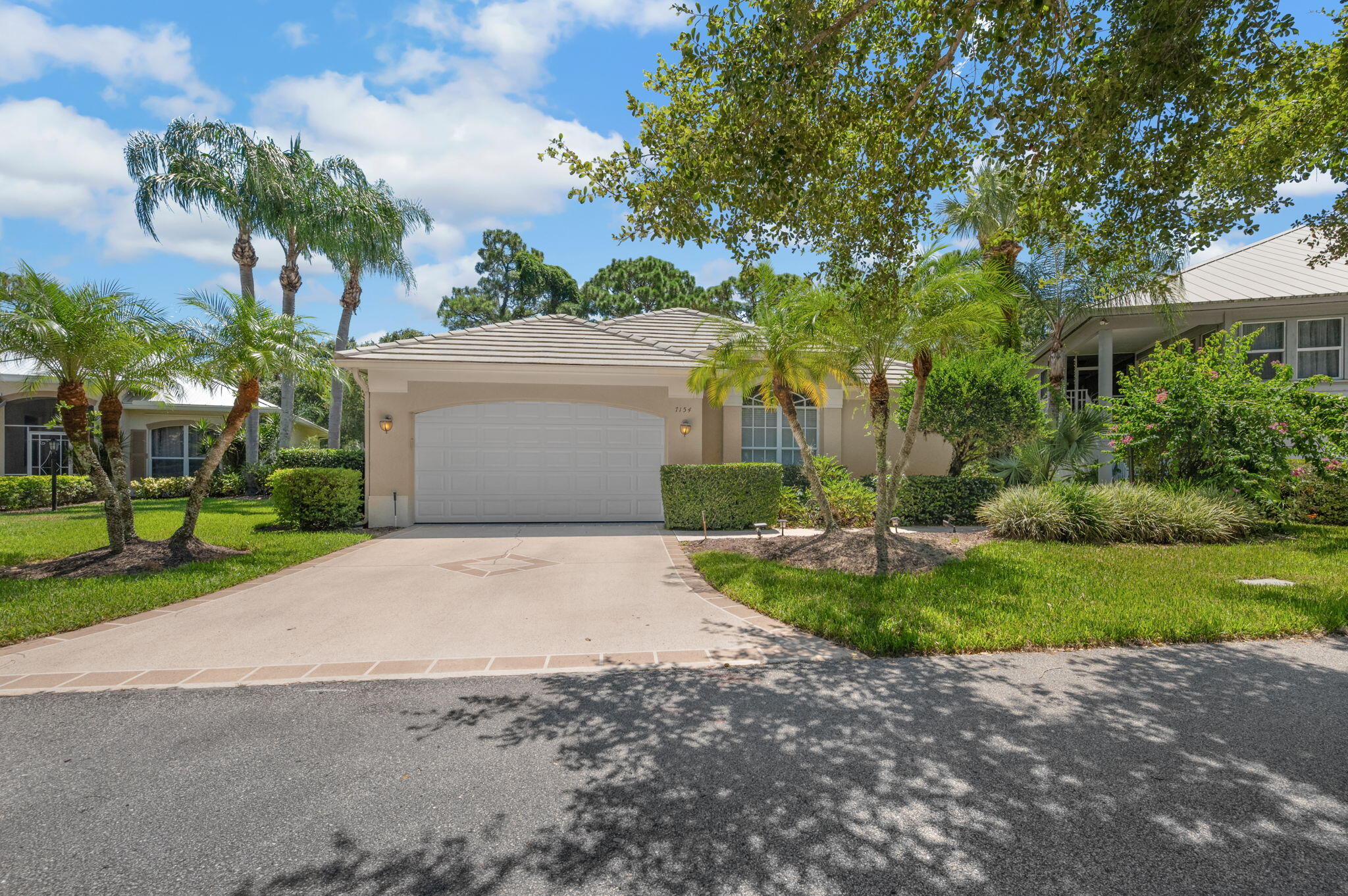 7154 Hawks View Trail Property Photo 1