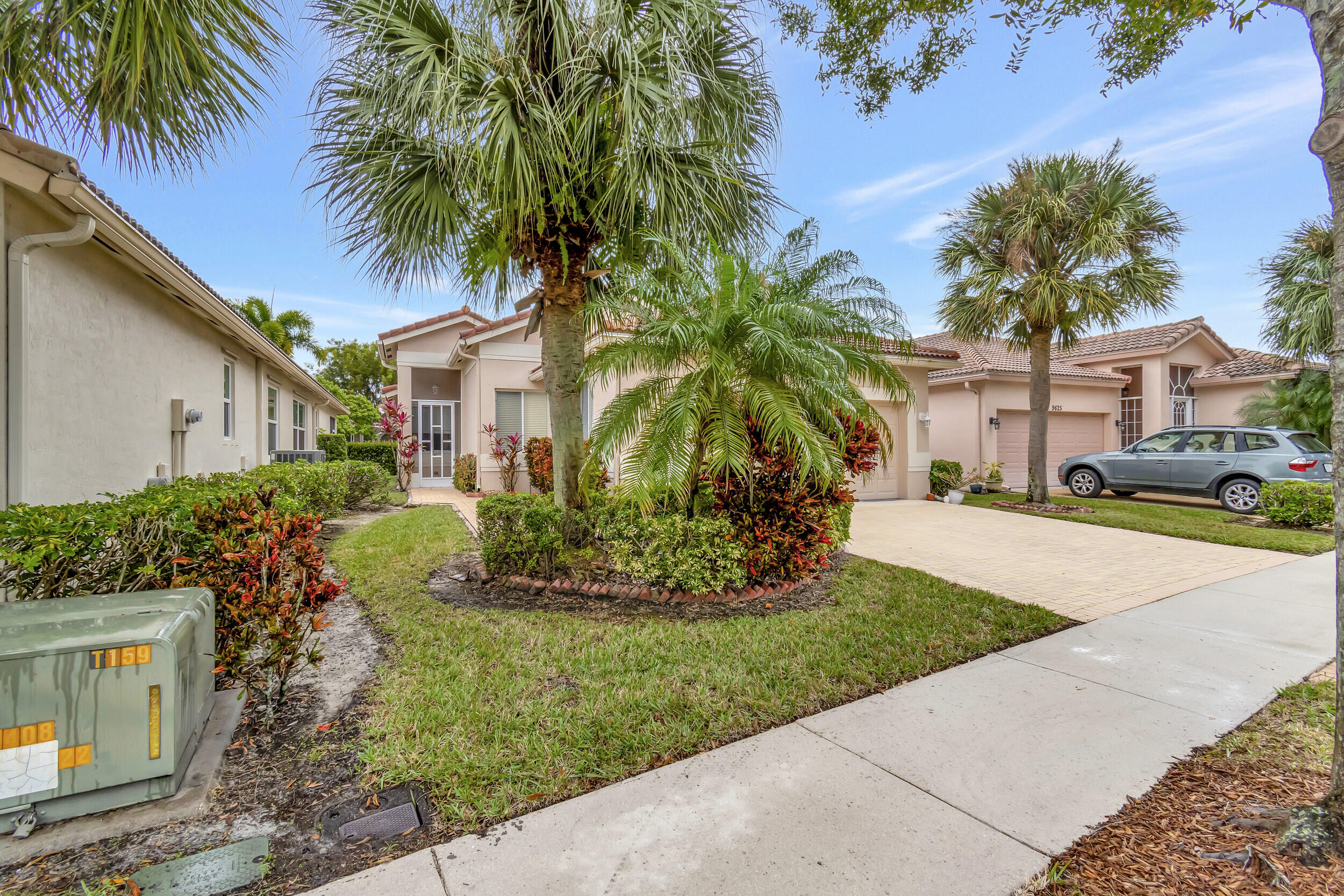9635 Sandpiper Shores Way Property Photo 3
