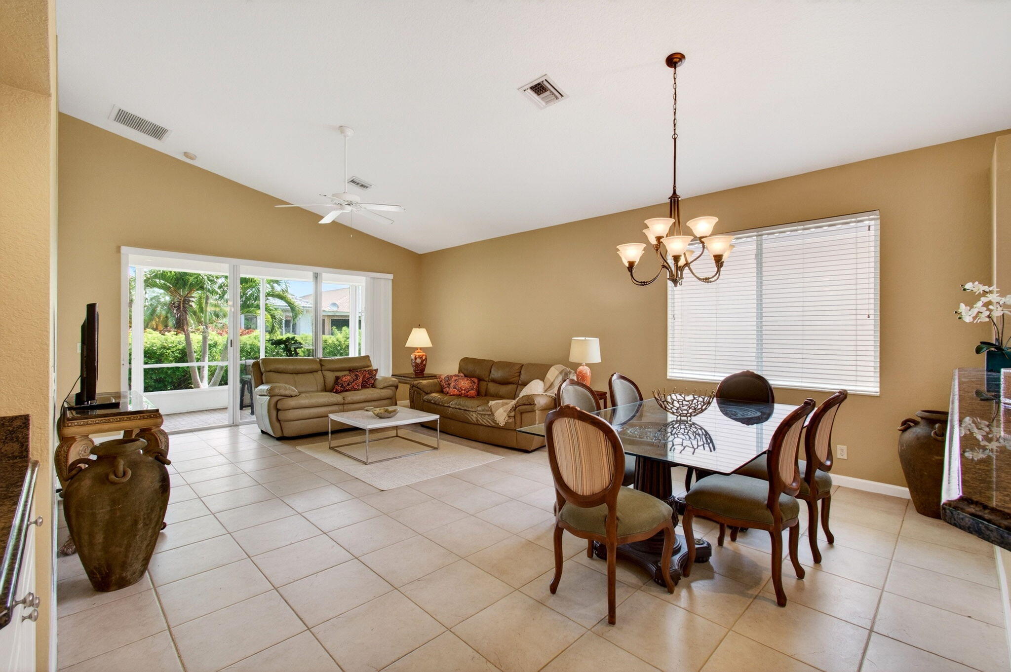 9635 Sandpiper Shores Way Property Photo 7