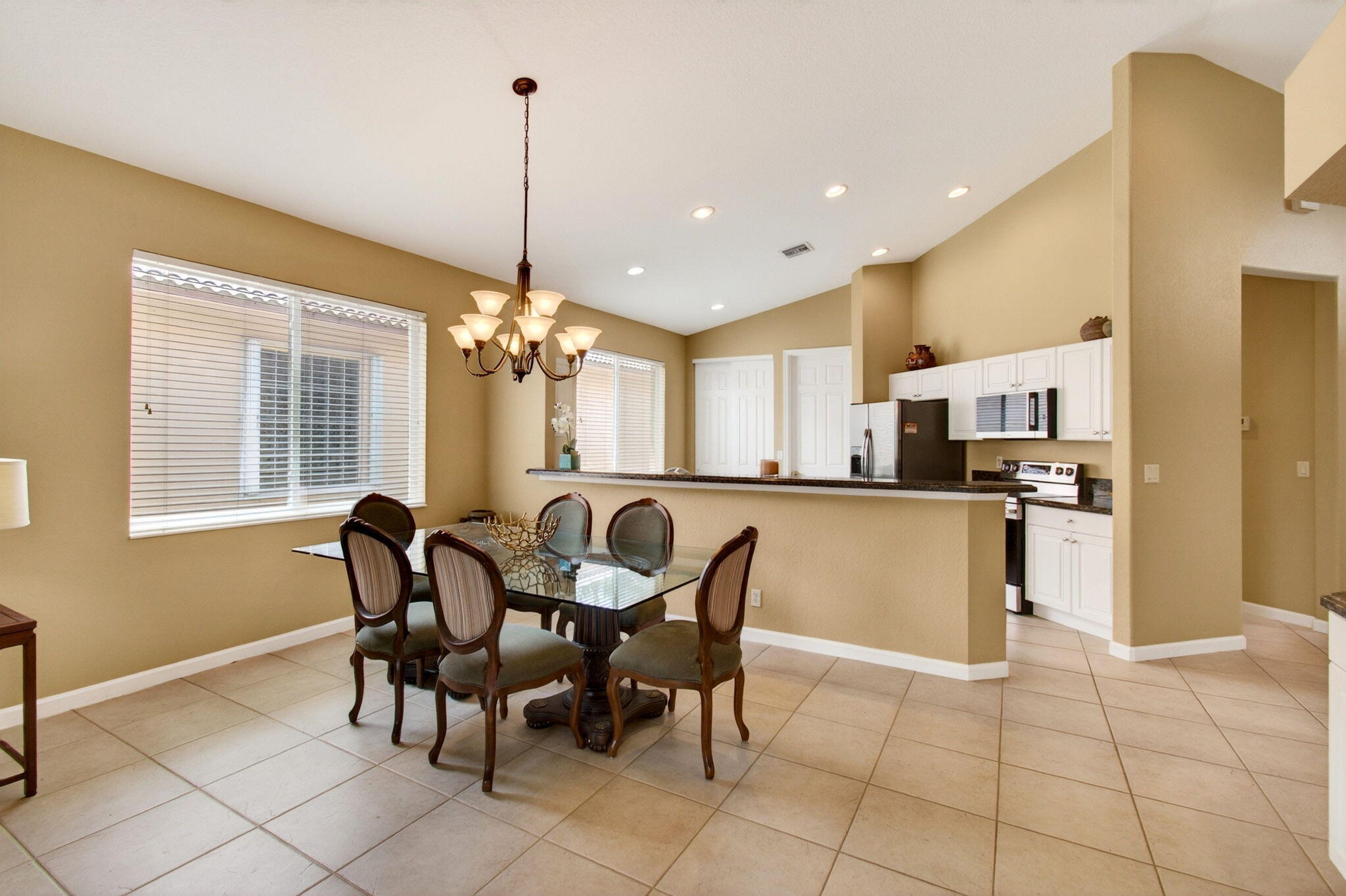 9635 Sandpiper Shores Way Property Photo 11