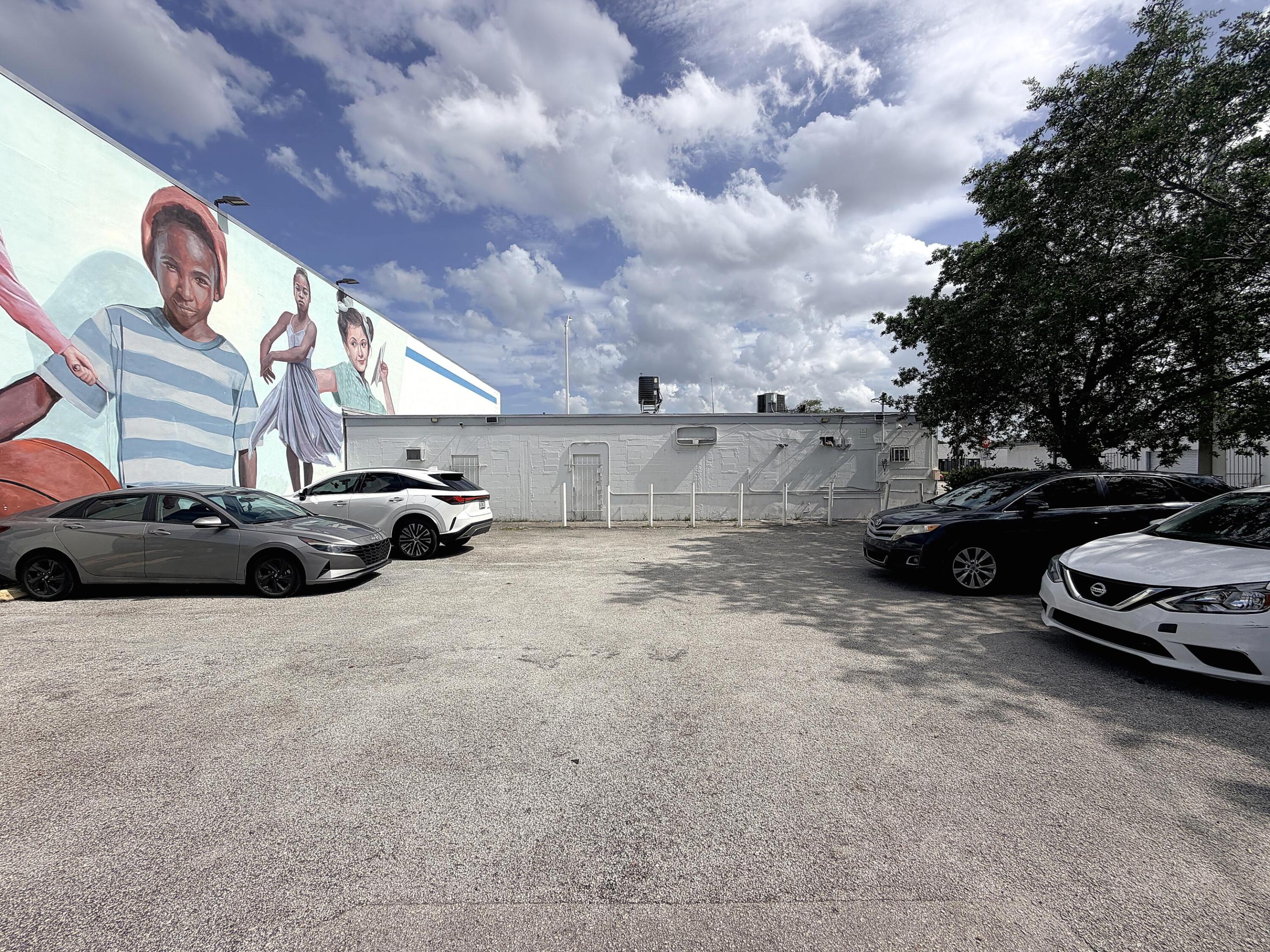 3045 W Broward Boulevard 3045 Property Photo 7