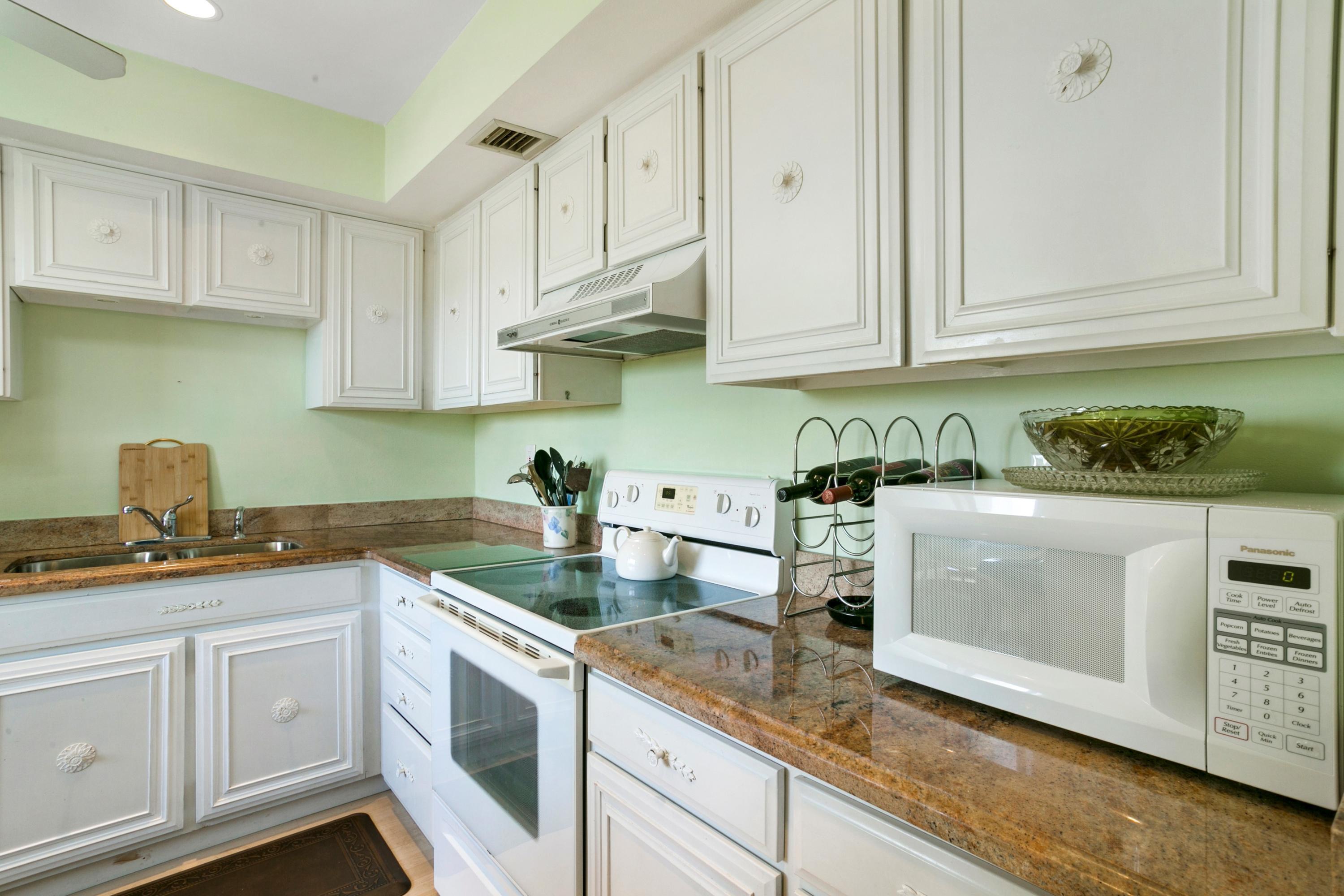 3000 Presidential Way 401 Property Photo 6