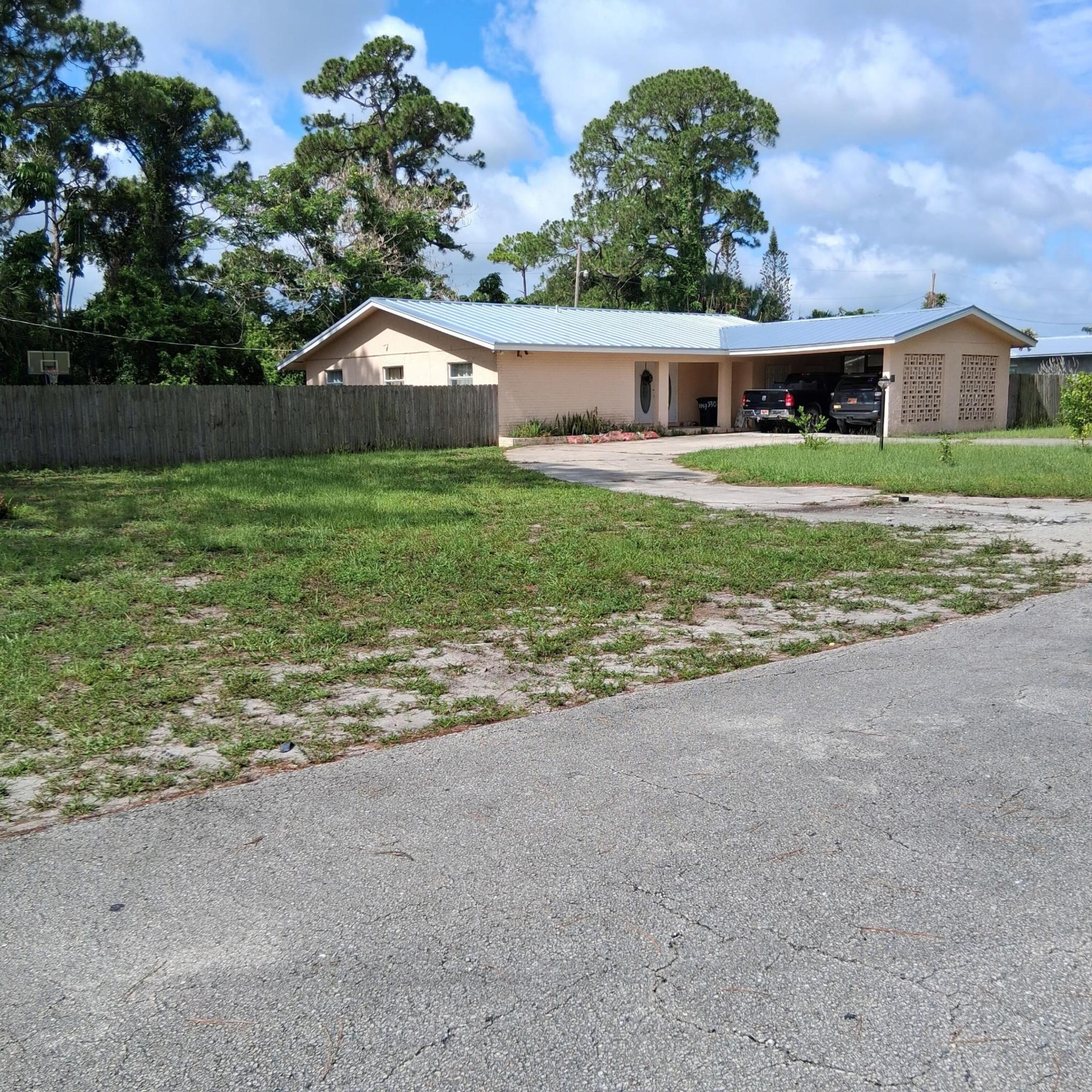 3303 S Avenue S S Property Photo 1
