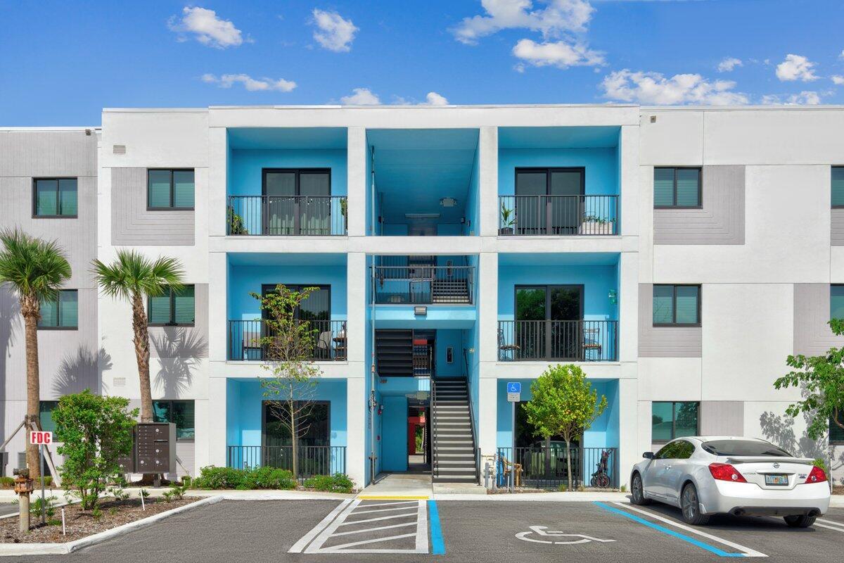 4290 Lakewood Road Unit 204 Property Photo 15