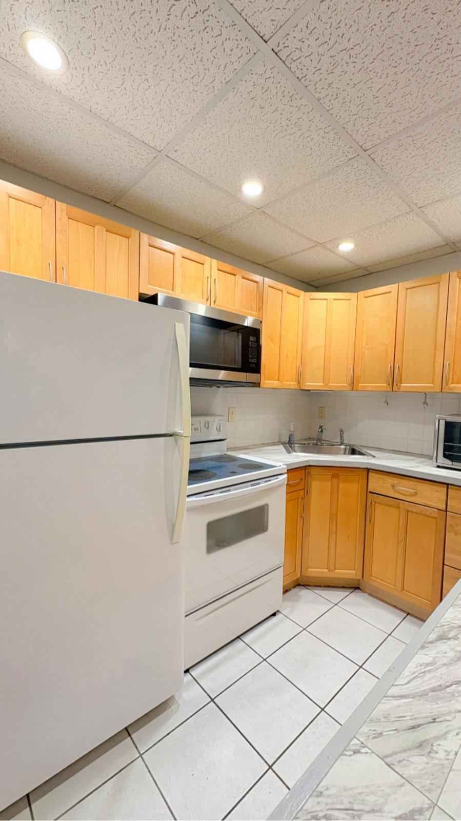 1560 Mckinley Street 111w Property Photo 1