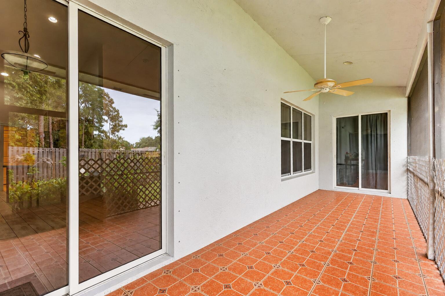 1571 Sw Hunnicut Avenue Property Photo 20
