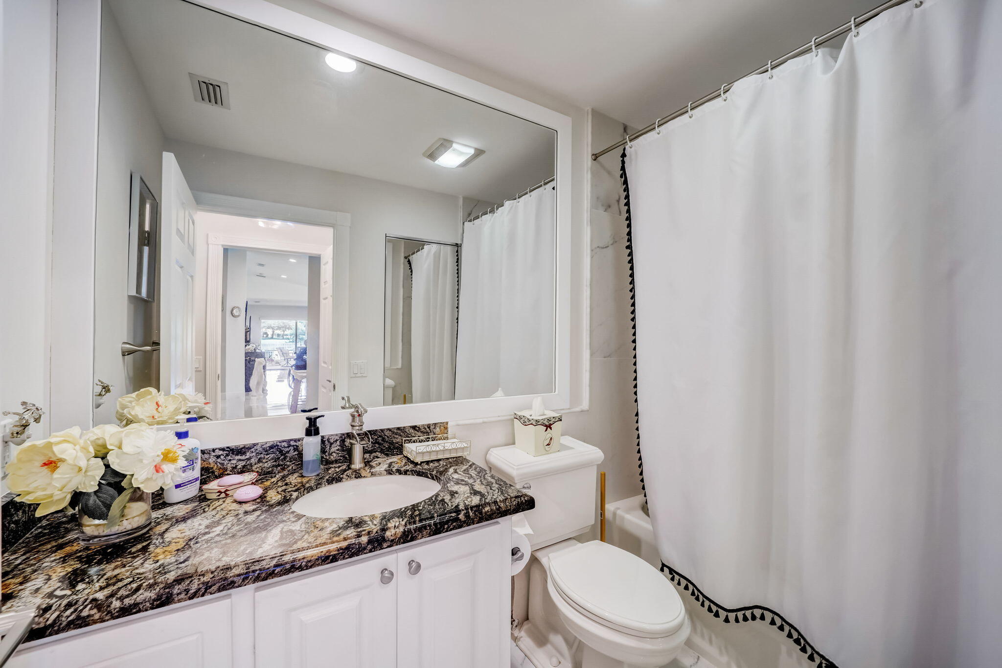 8178 Montserrat Place Property Photo 12
