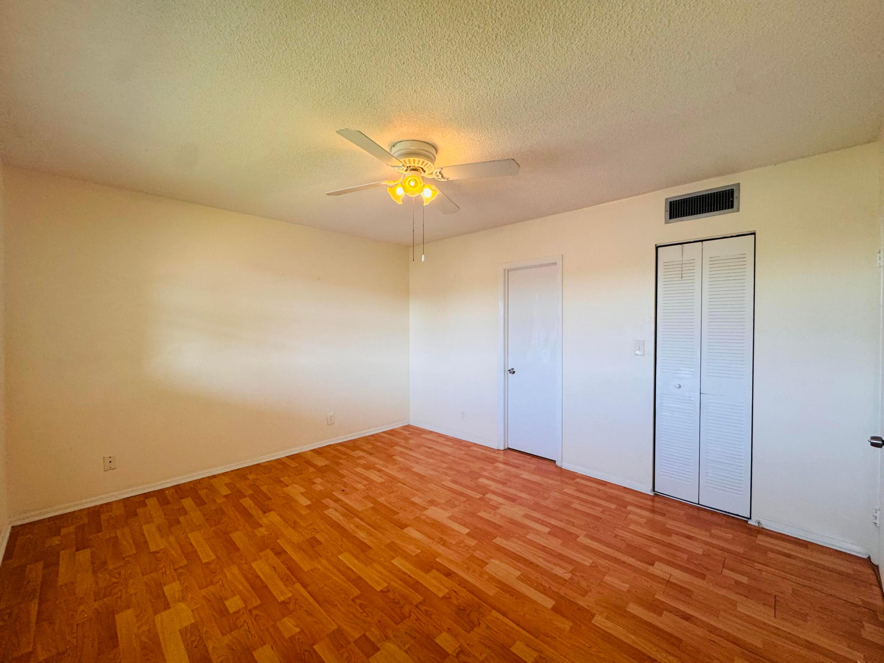 8025 S Colony Cir Circle 203 Property Photo 6