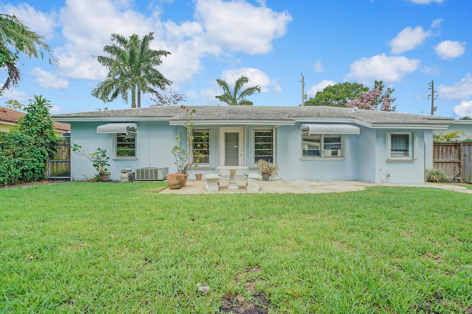 3410 Poinsettia Avenue Property Photo 4