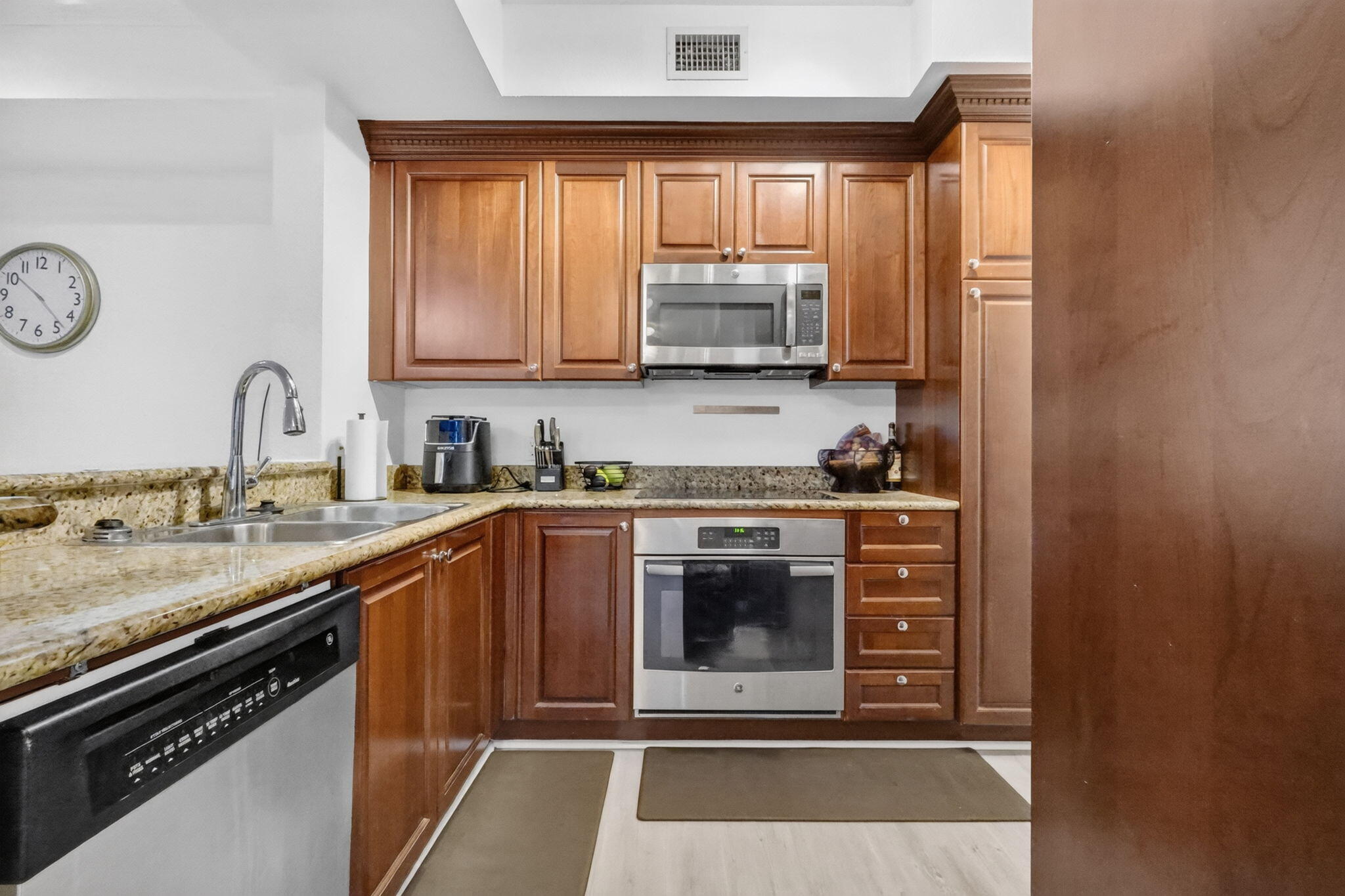 1660 Renaissance Commons Boulevard 2424 Property Photo 14