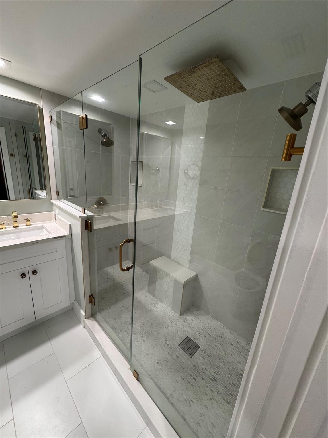 7741 La Mirada Drive Property Photo 6