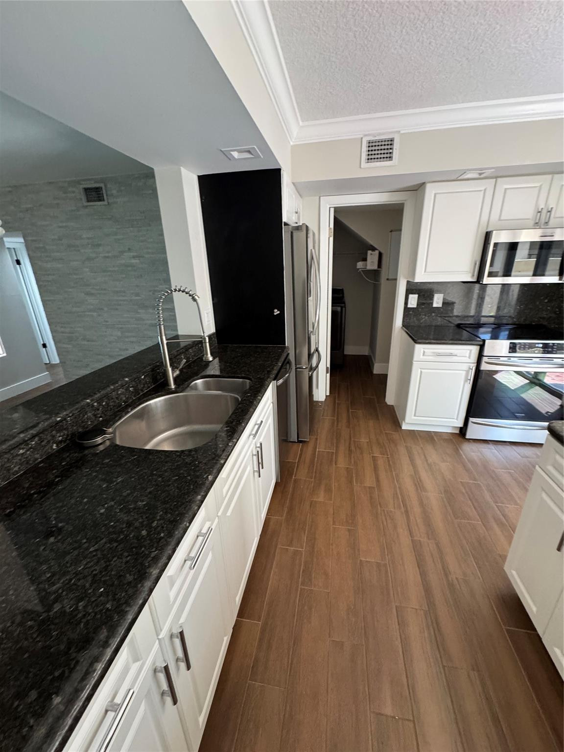 7741 La Mirada Drive Property Photo 13