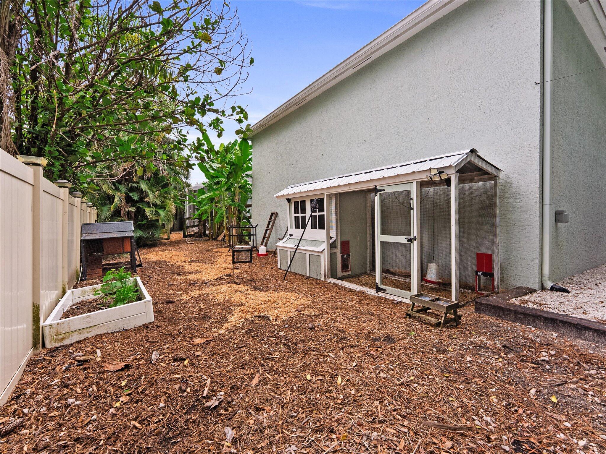 12975 N 169th Ct Court N Property Photo 45