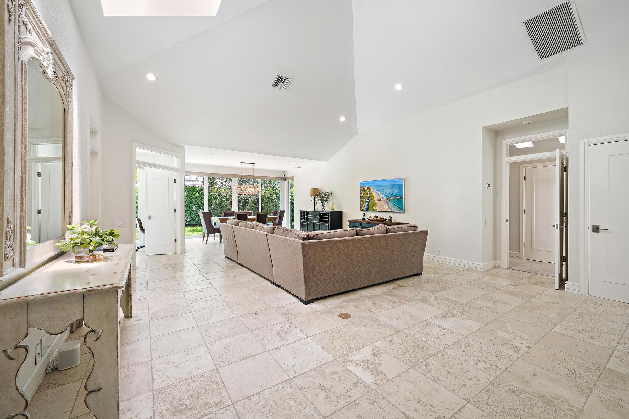 4501 Captains Way Property Photo 10