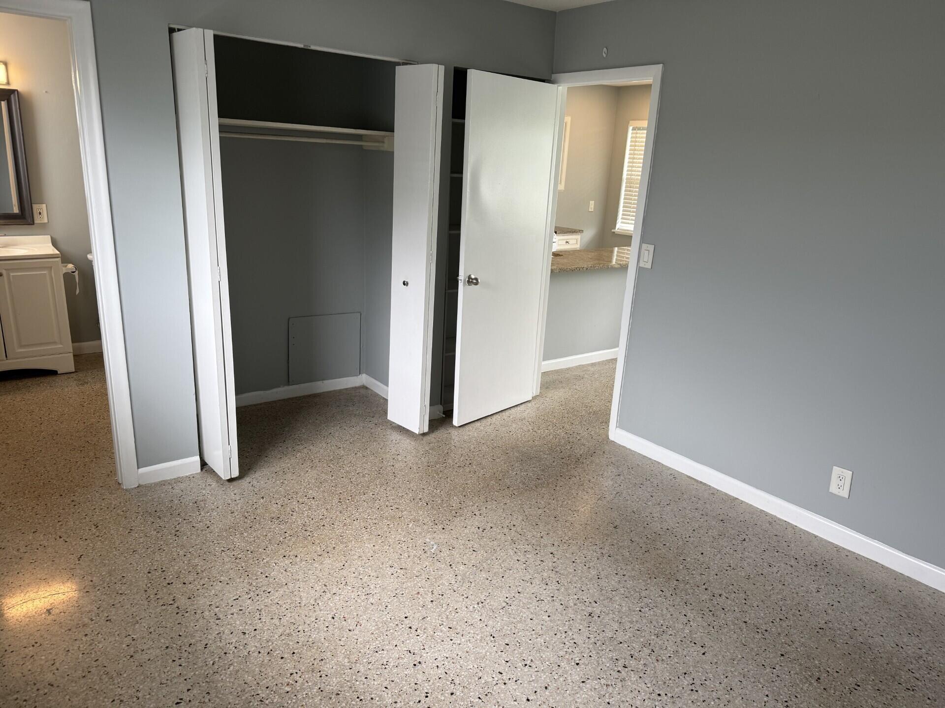 1118 N H Street 15 Property Photo 5