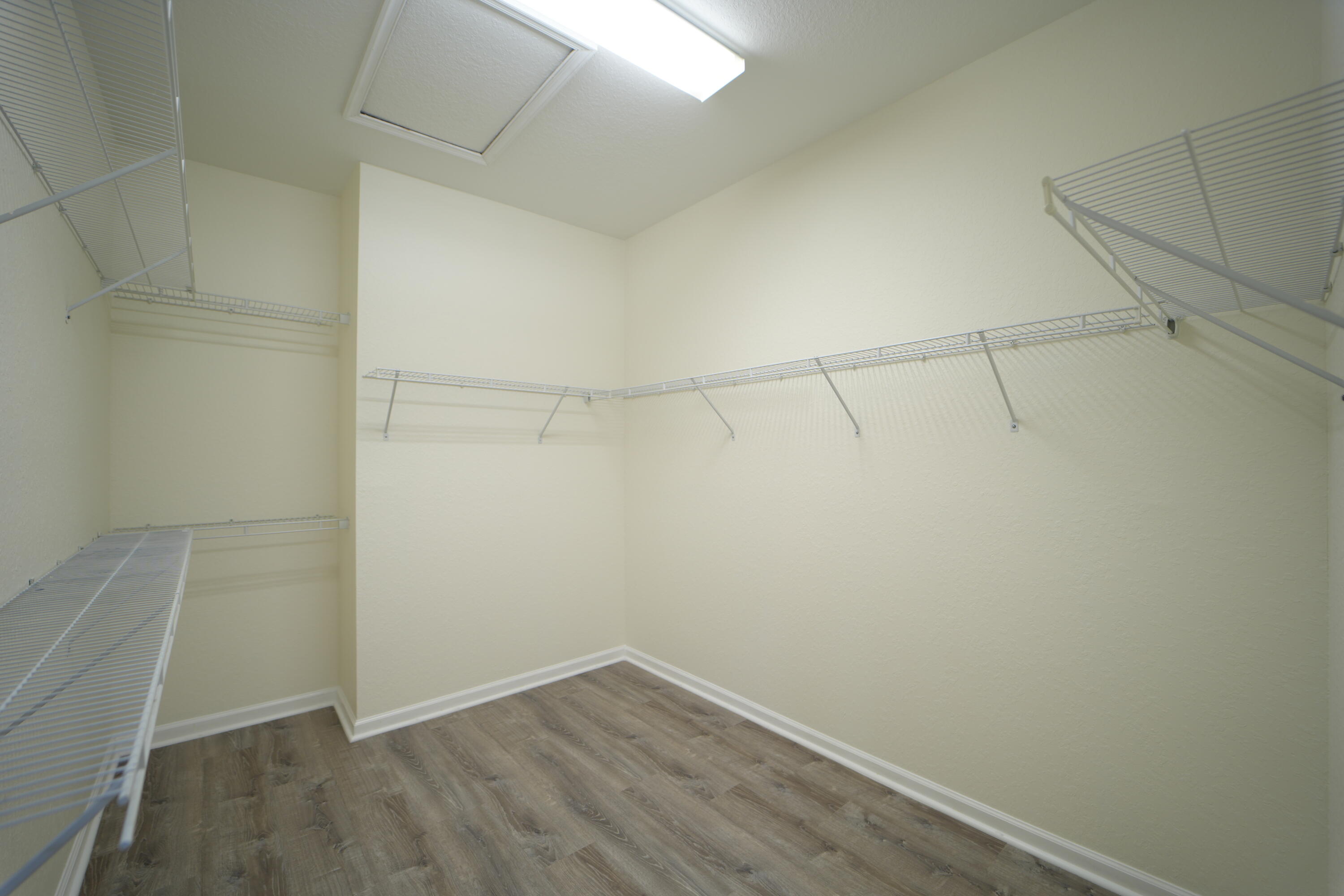 2202 Sw Cape Cod Drive Property Photo 15