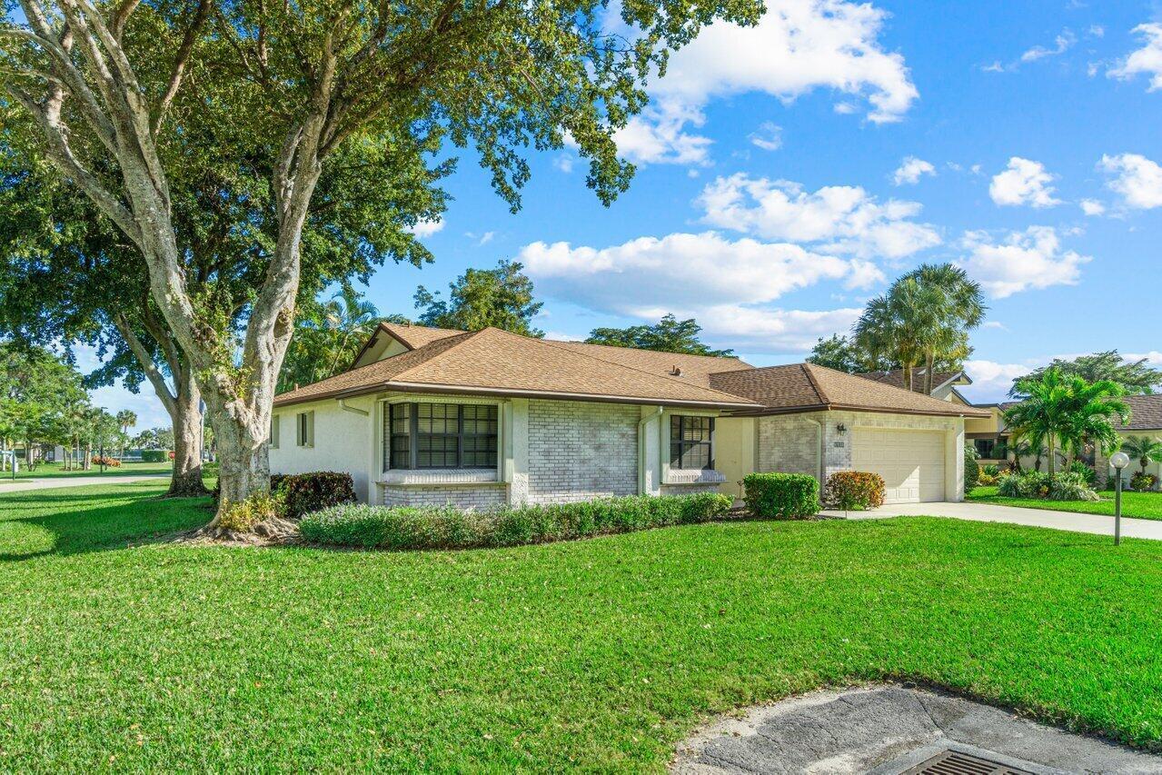 5605 Forest Oaks Terrace Property Photo 23