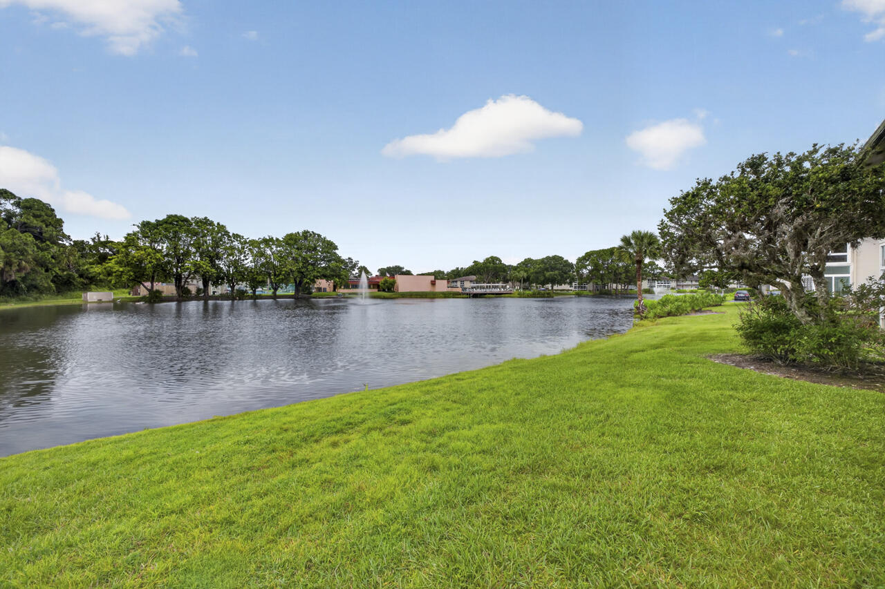 1 Lake Vista Trail 207 Property Photo 22