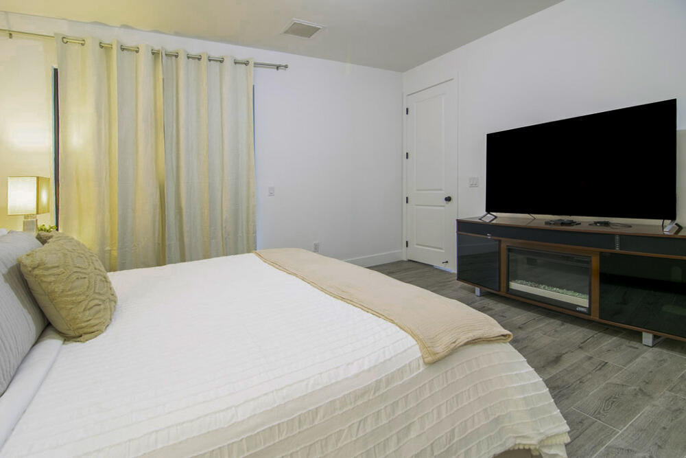 15245 Brainbridge Circle Property Photo 15