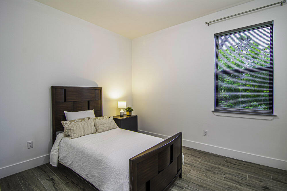 15245 Brainbridge Circle Property Photo 19