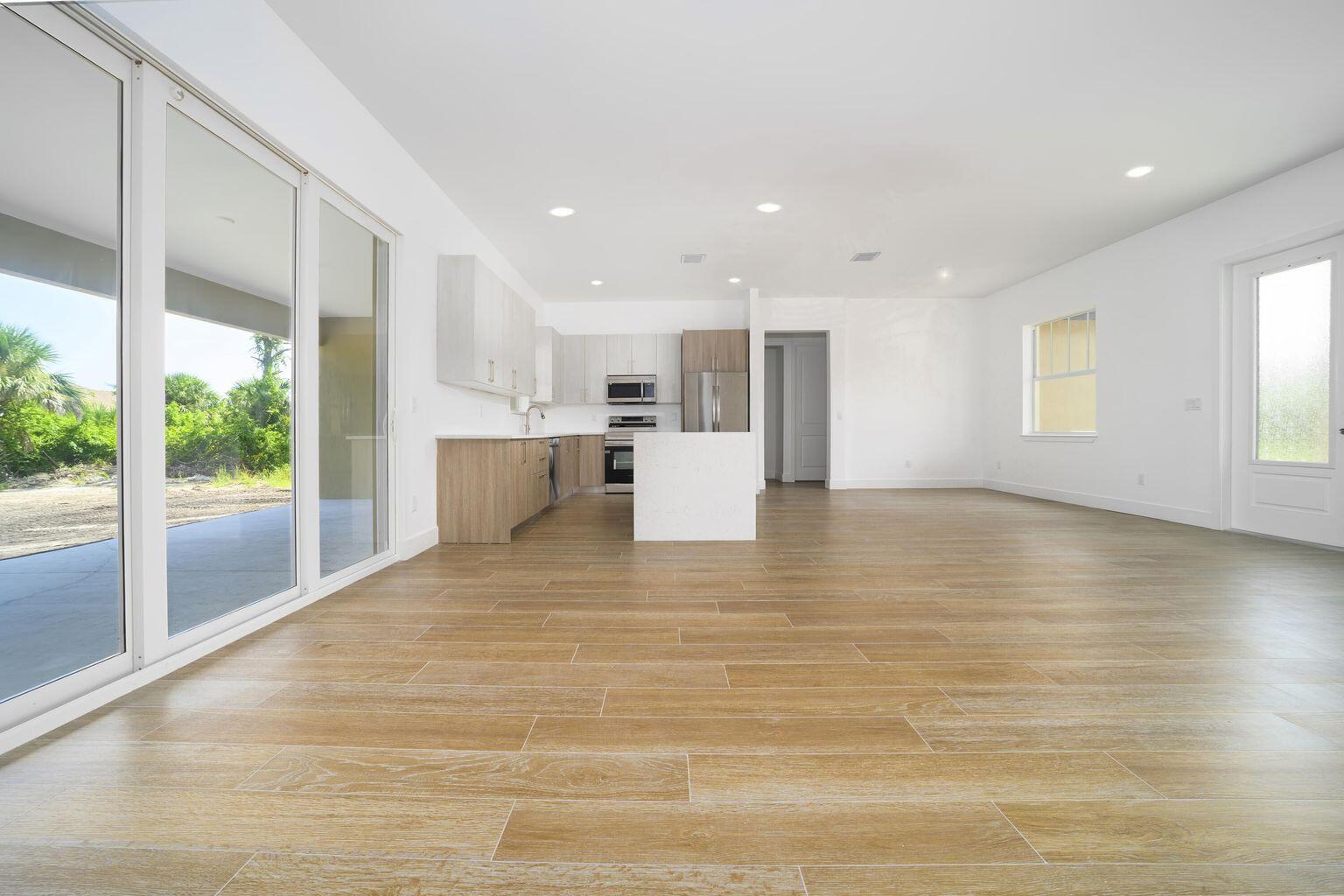 15245 Brainbridge Circle Property Photo 27