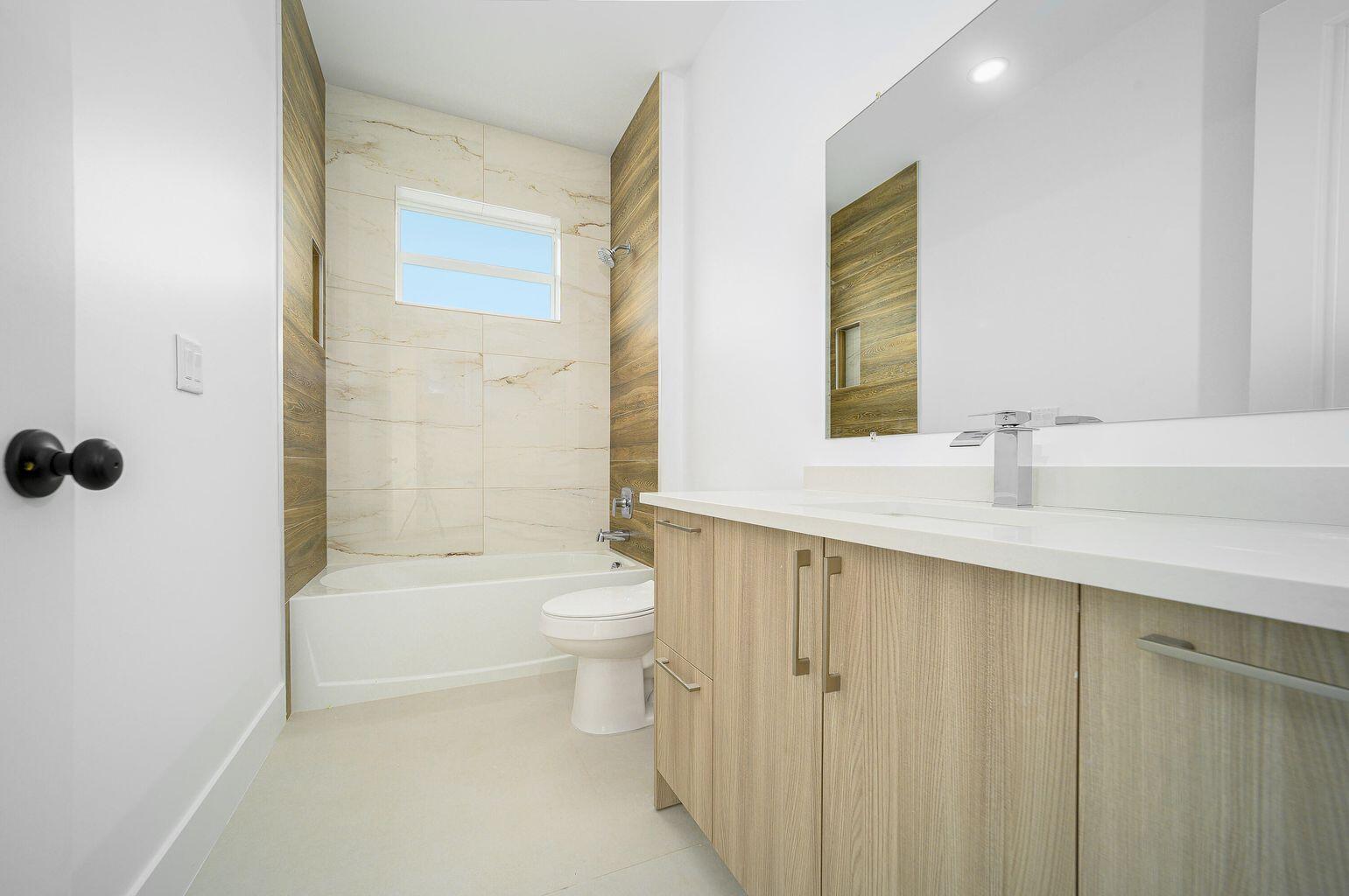 15245 Brainbridge Circle Property Photo 31