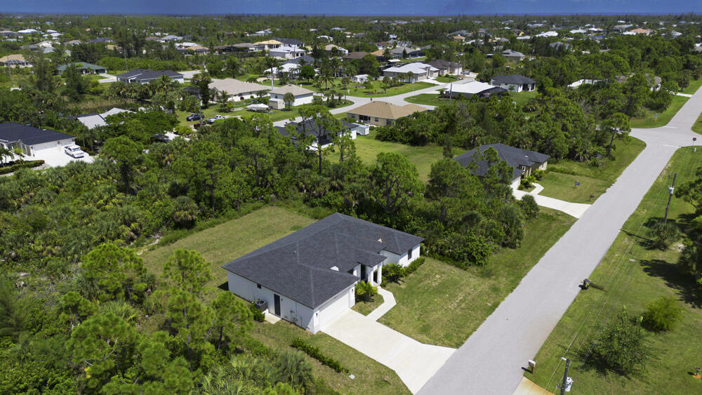 15245 Brainbridge Circle Property Photo 49