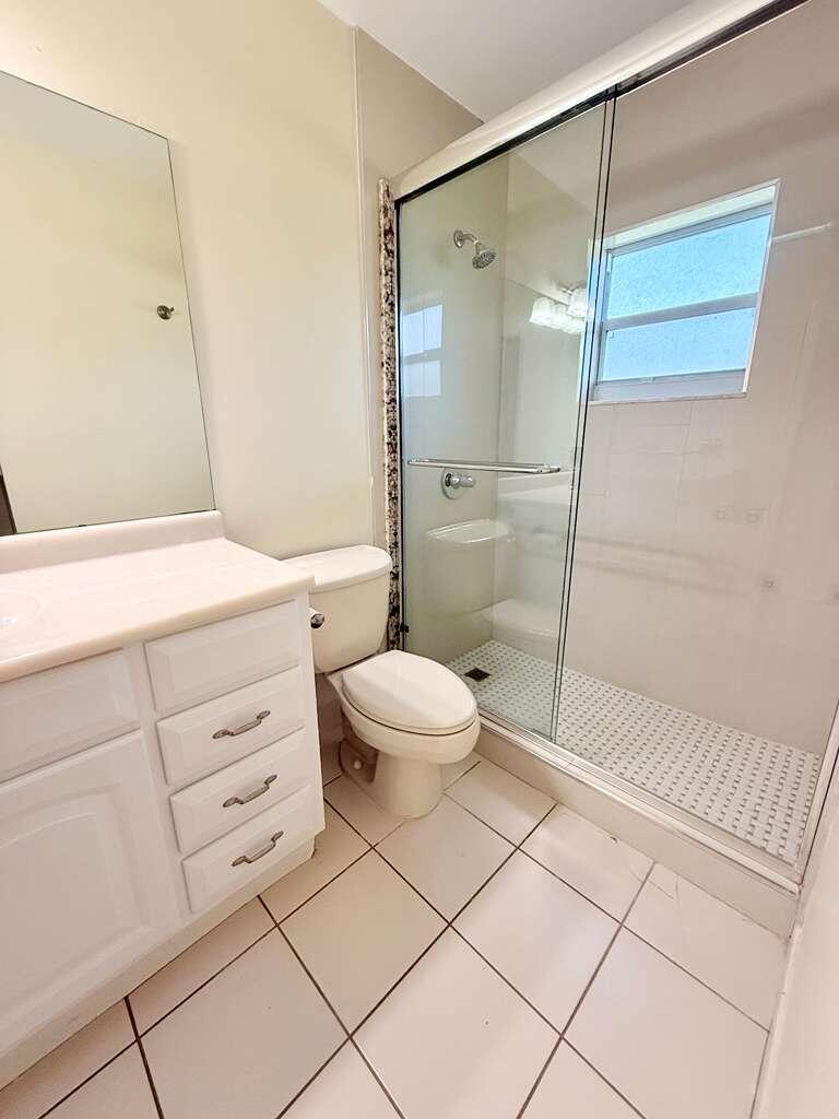 1918 Palmland Drive 2 Property Photo 6