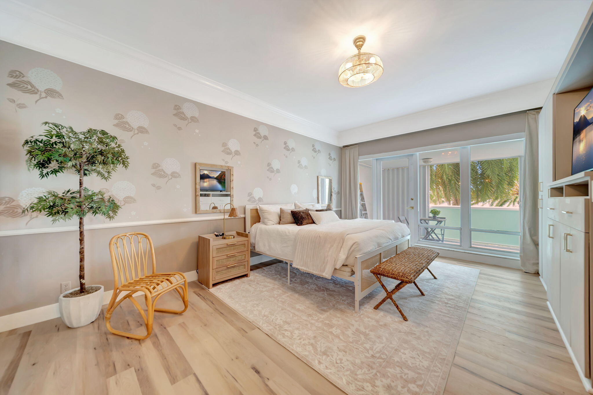 2100 S Ocean Lane 101-102 Property Photo 17