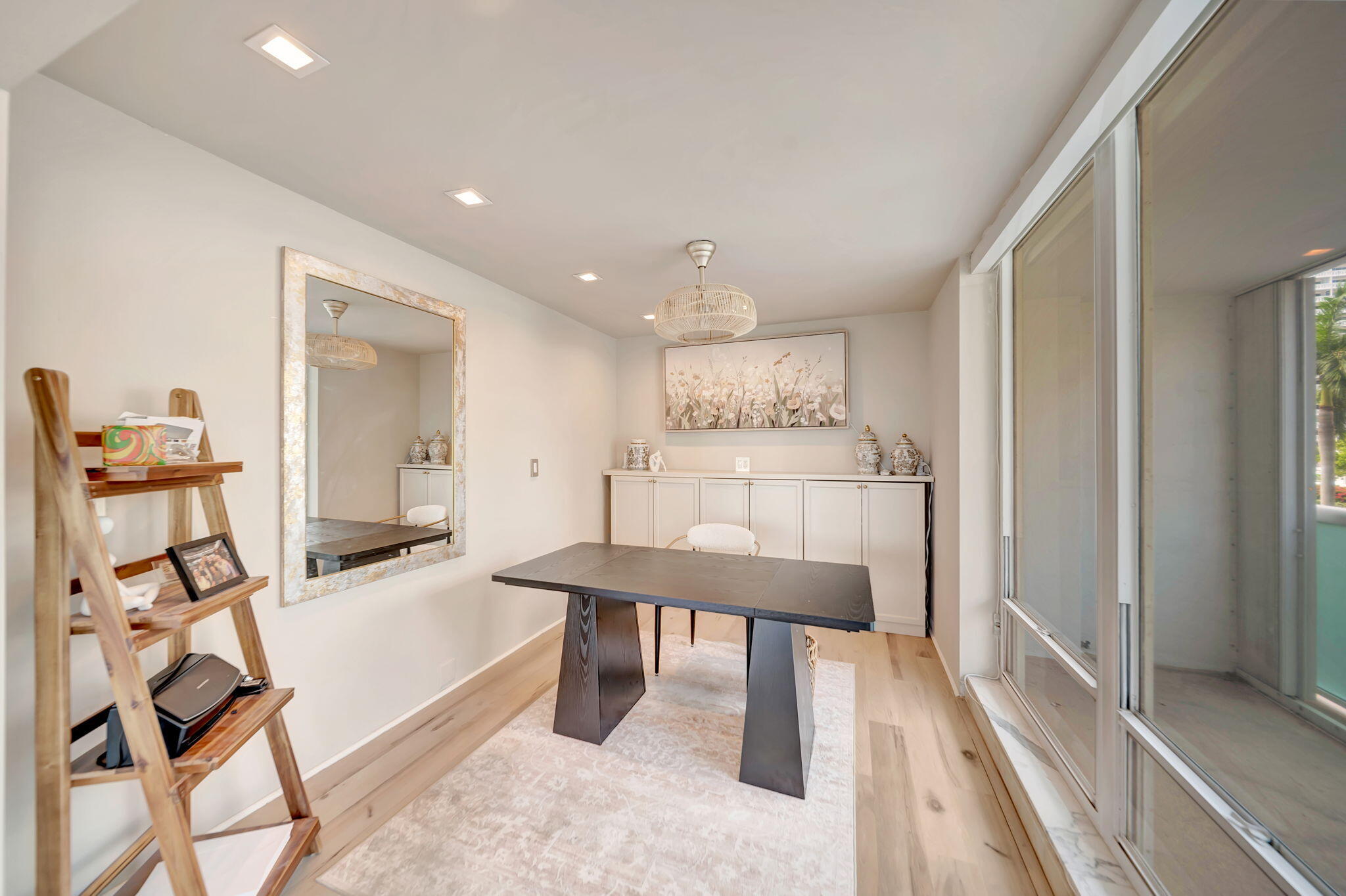 2100 S Ocean Lane 101-102 Property Photo 30