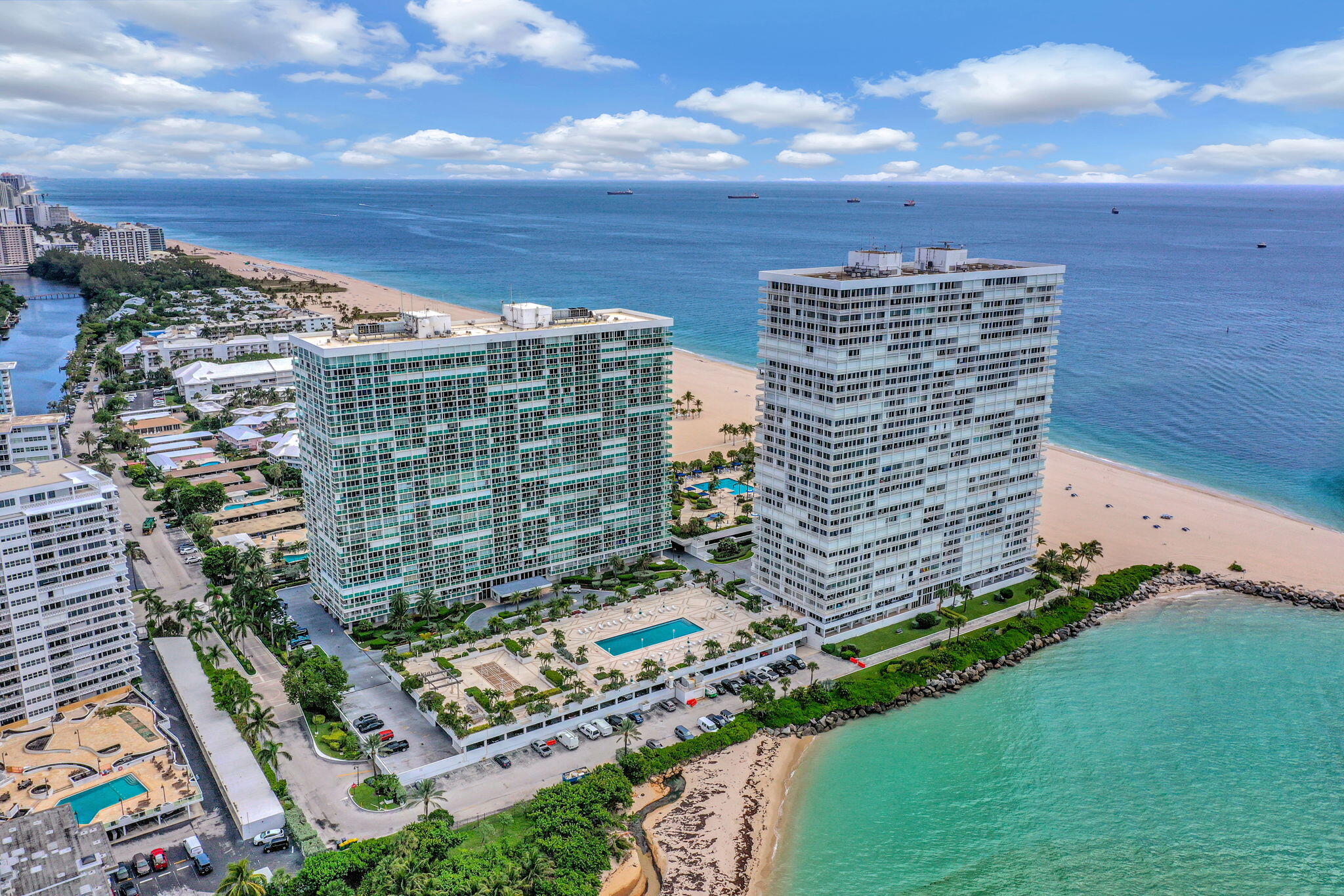 2100 S Ocean Lane 101-102 Property Photo 36