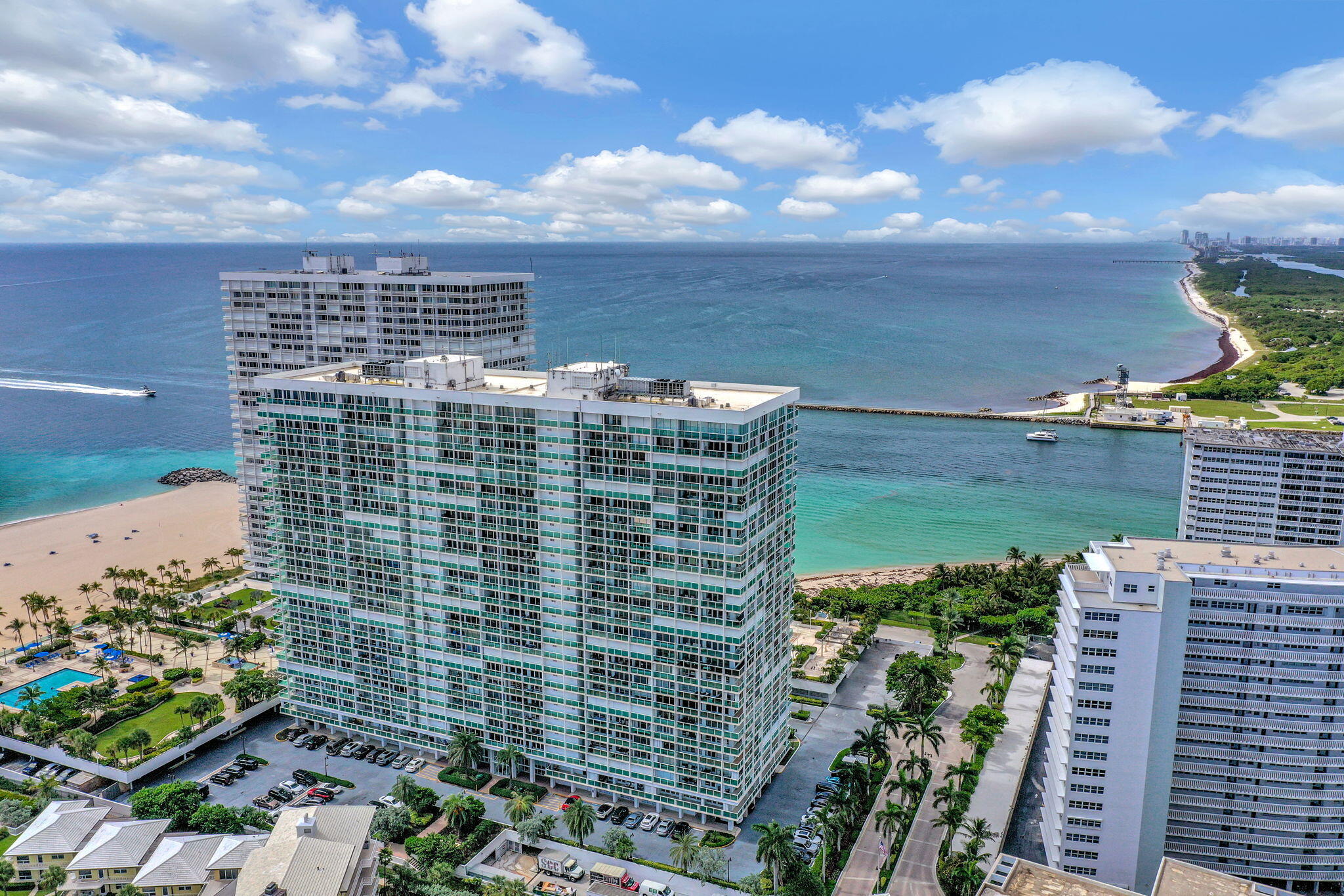 2100 S Ocean Lane 101-102 Property Photo 38