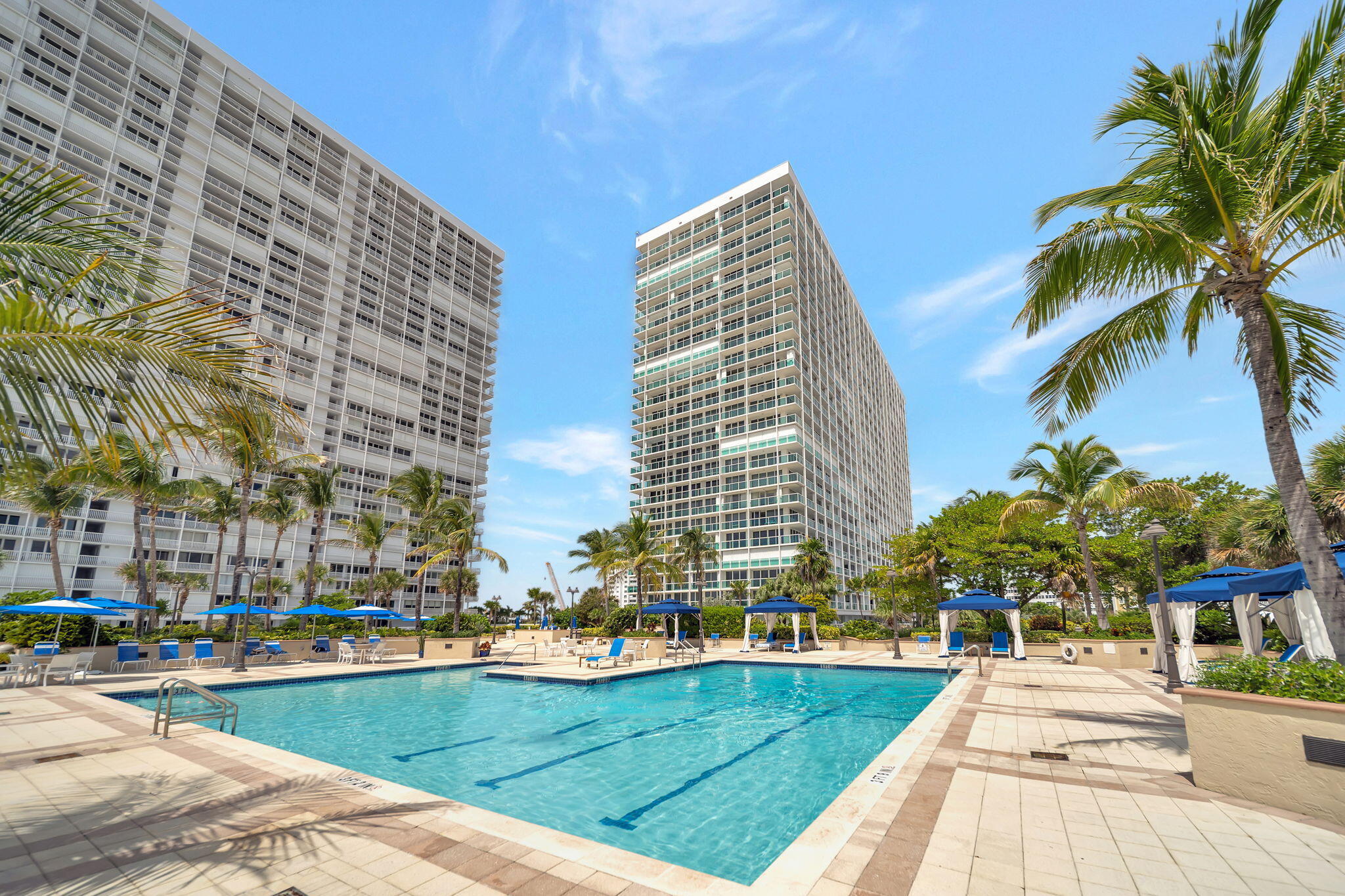 2100 S Ocean Lane 101-102 Property Photo 40