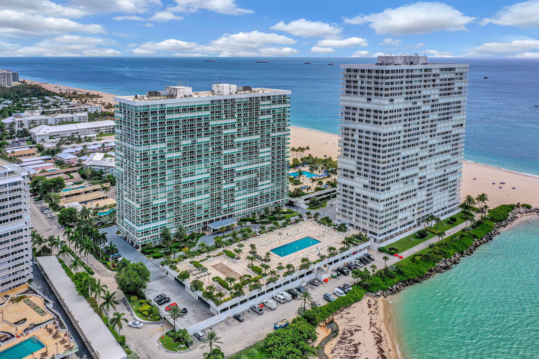 2100 S Ocean Lane 101-102 Property Photo 45