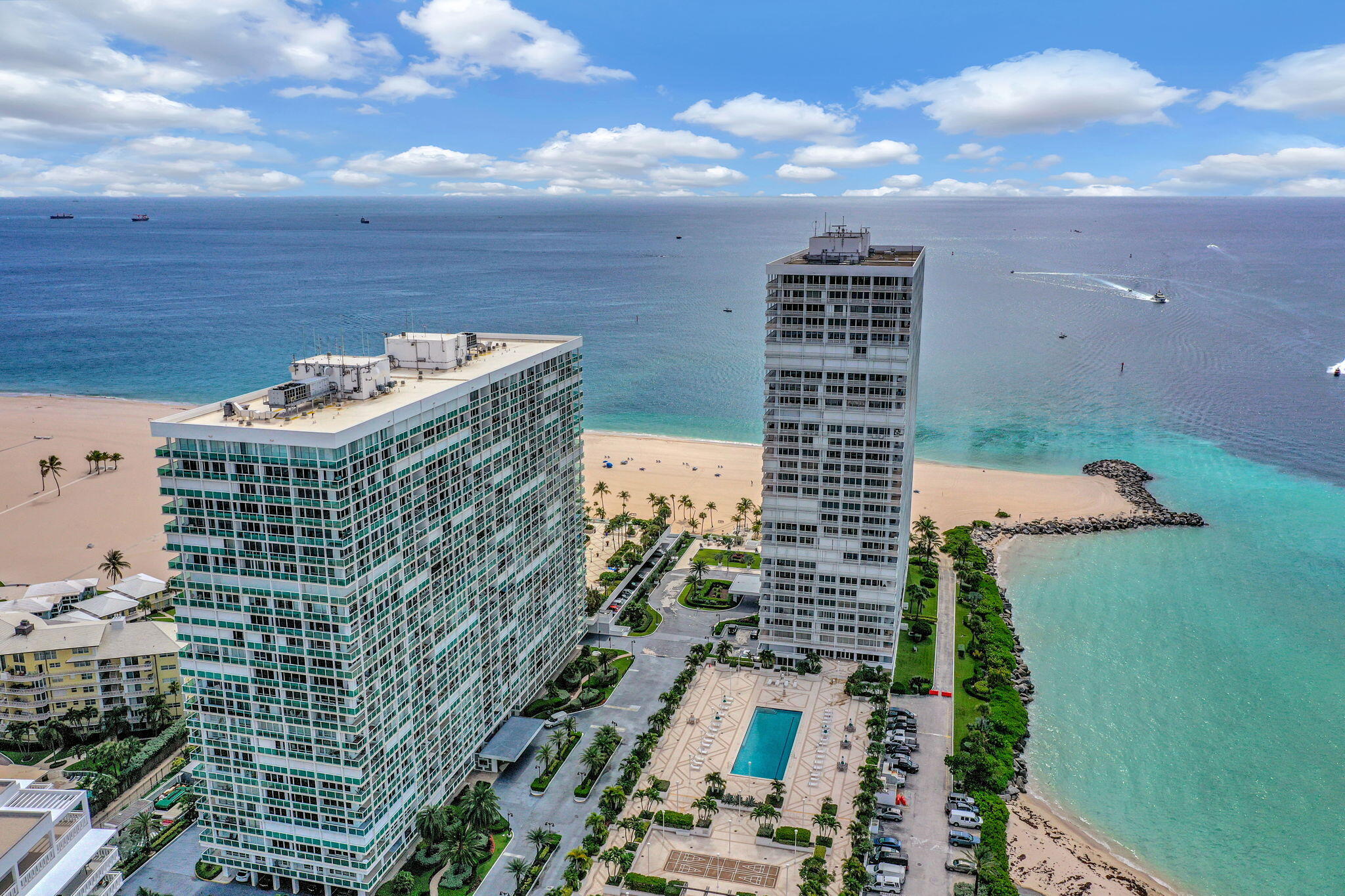 2100 S Ocean Lane 101-102 Property Photo 46