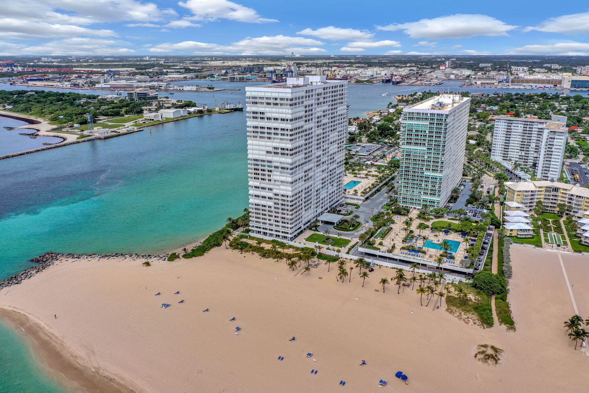 2100 S Ocean Lane 101-102 Property Photo 48