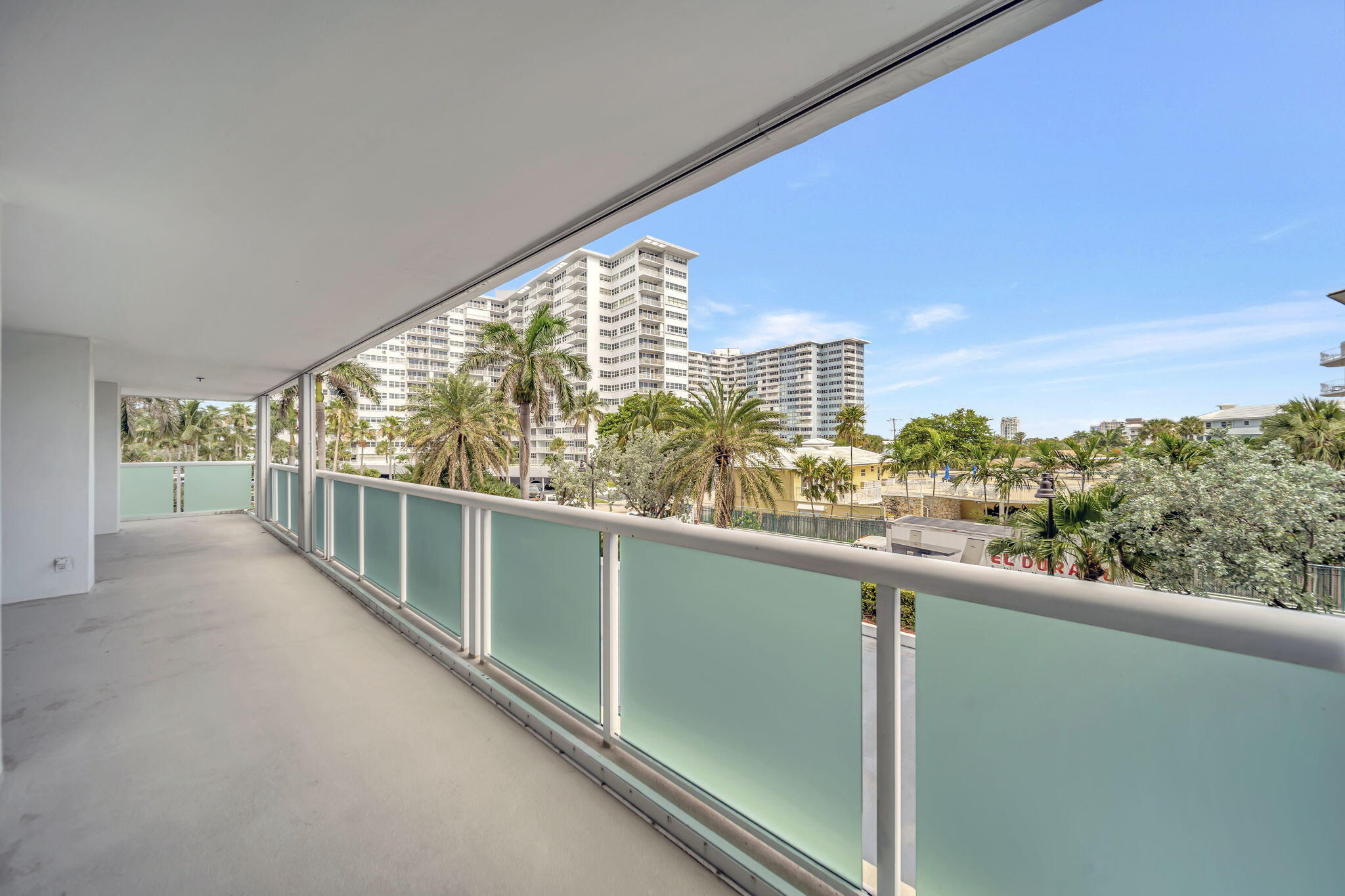 2100 S Ocean Lane 101-102 Property Photo 53