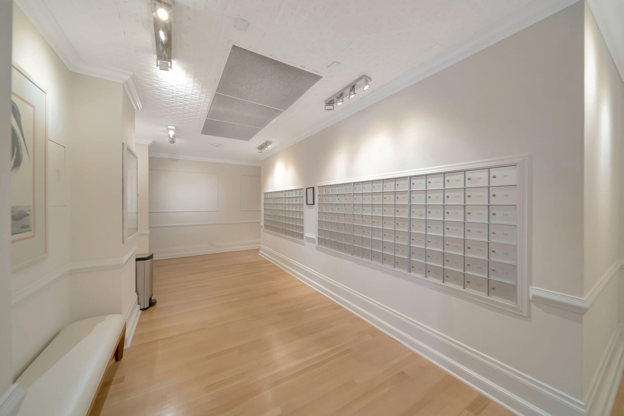 2100 S Ocean Lane 101-102 Property Photo 67