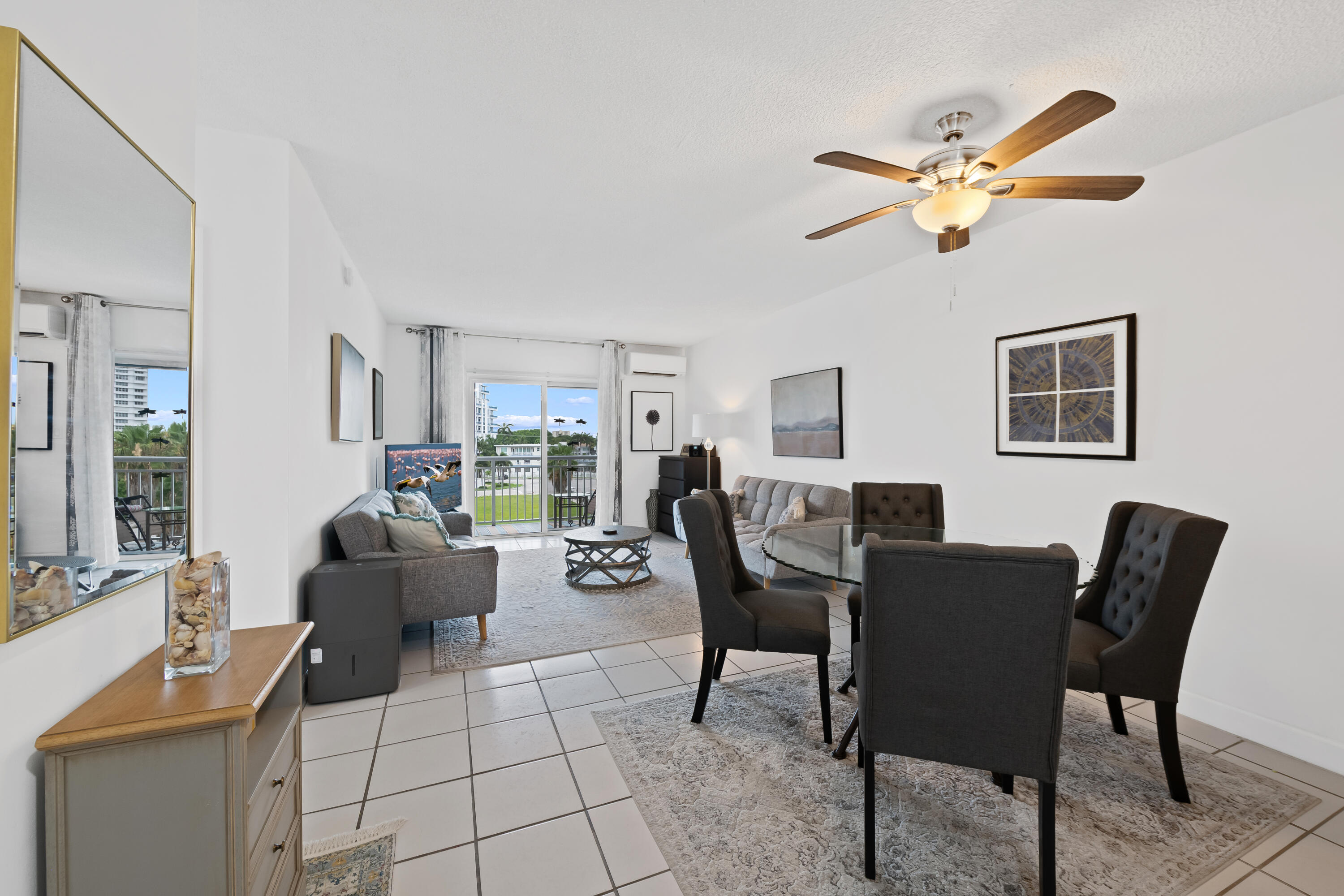 720 Orton Avenue 402 Property Photo 6