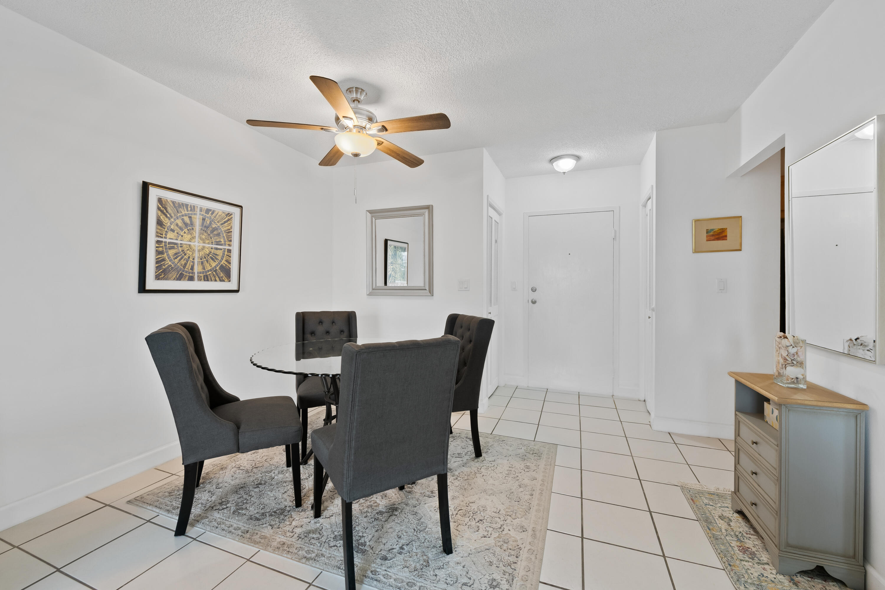 720 Orton Avenue 402 Property Photo 8