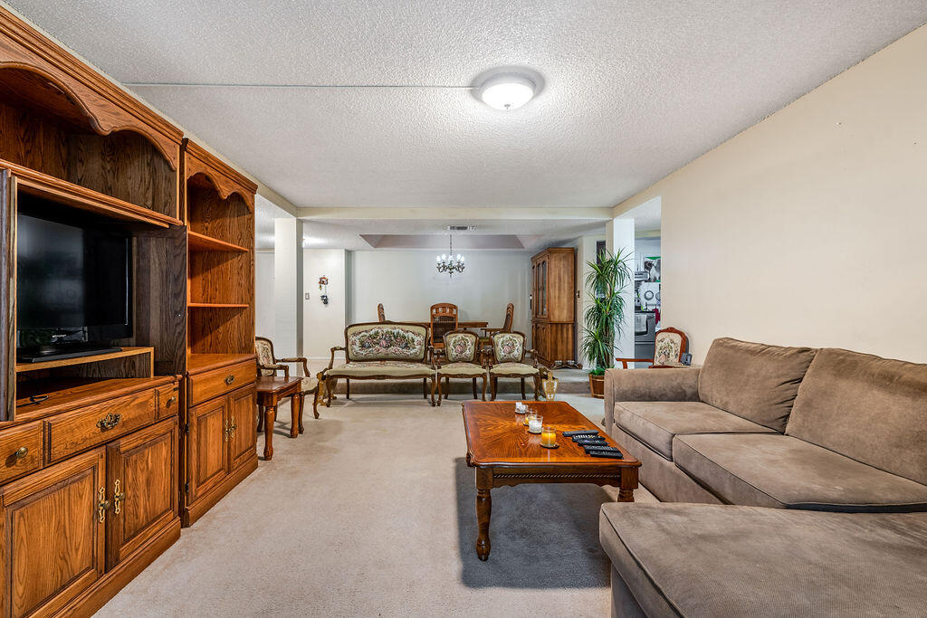 3680 Inverrary Drive 1v Property Photo 7