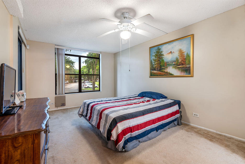 3680 Inverrary Drive 1v Property Photo 10
