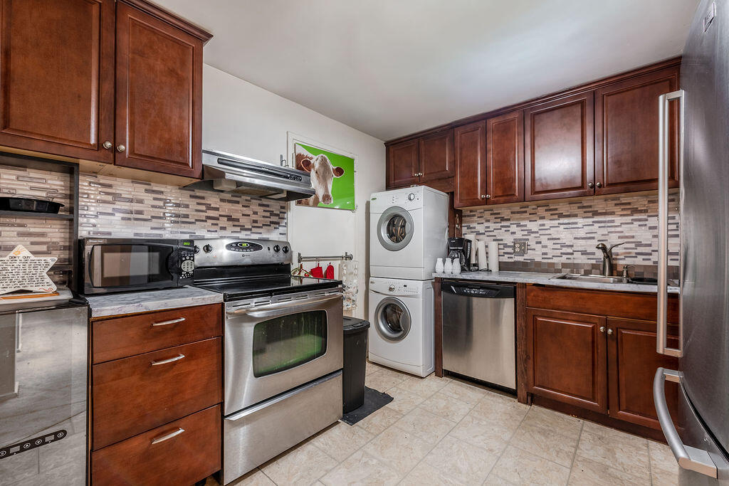 3680 Inverrary Drive 1v Property Photo 18
