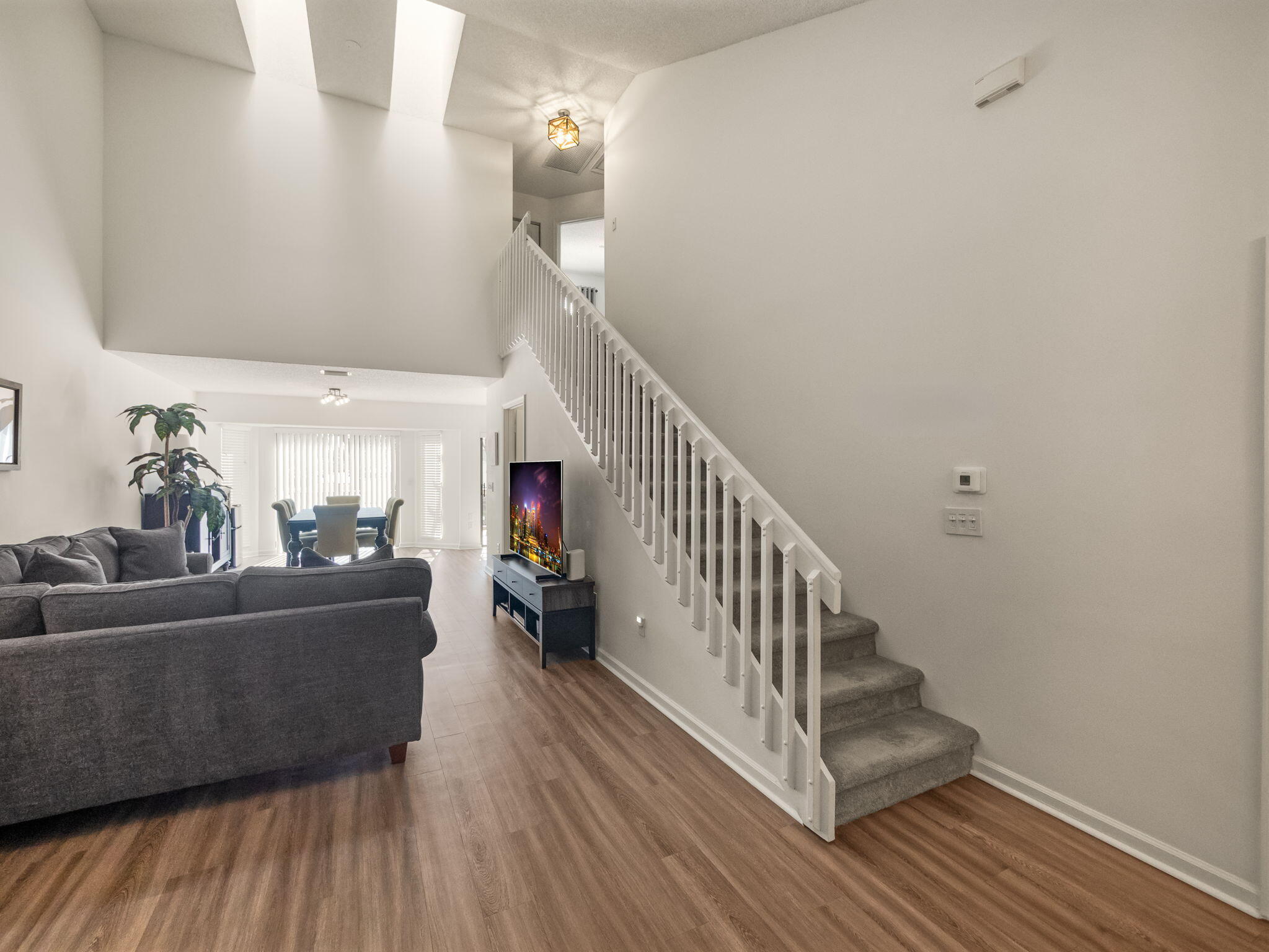 1103 Landings Boulevard Property Photo 14