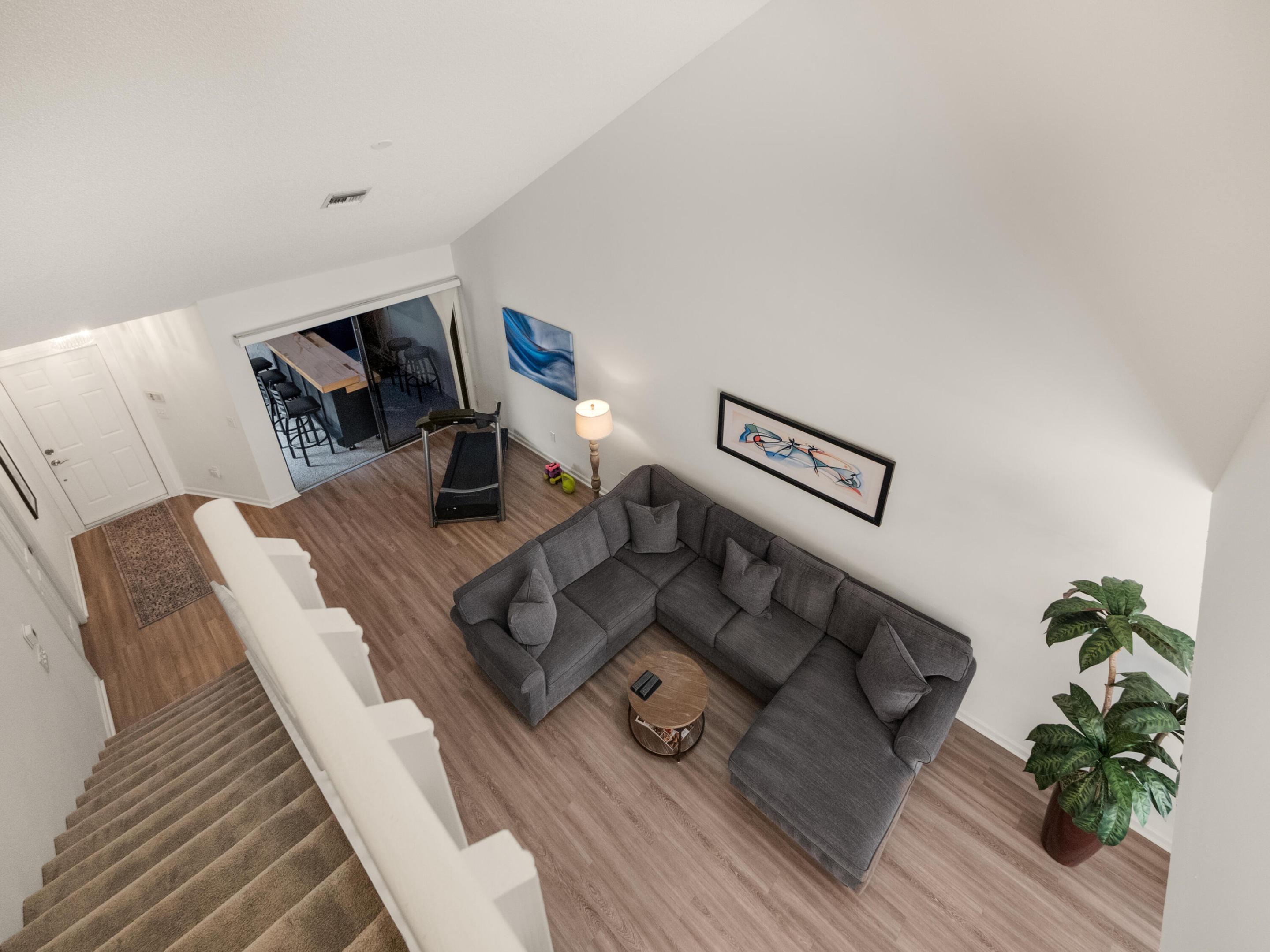 1103 Landings Boulevard Property Photo 18