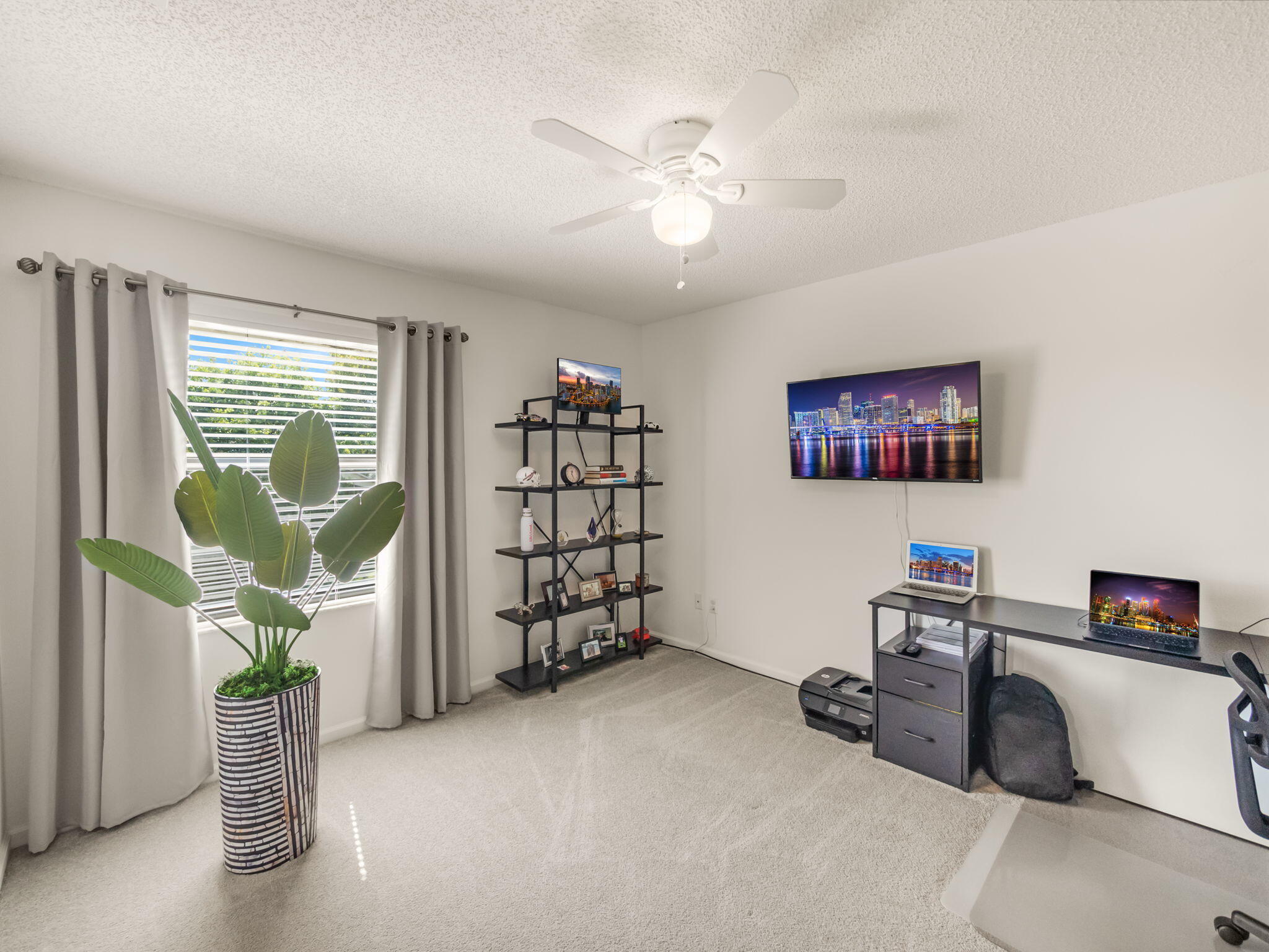 1103 Landings Boulevard Property Photo 19