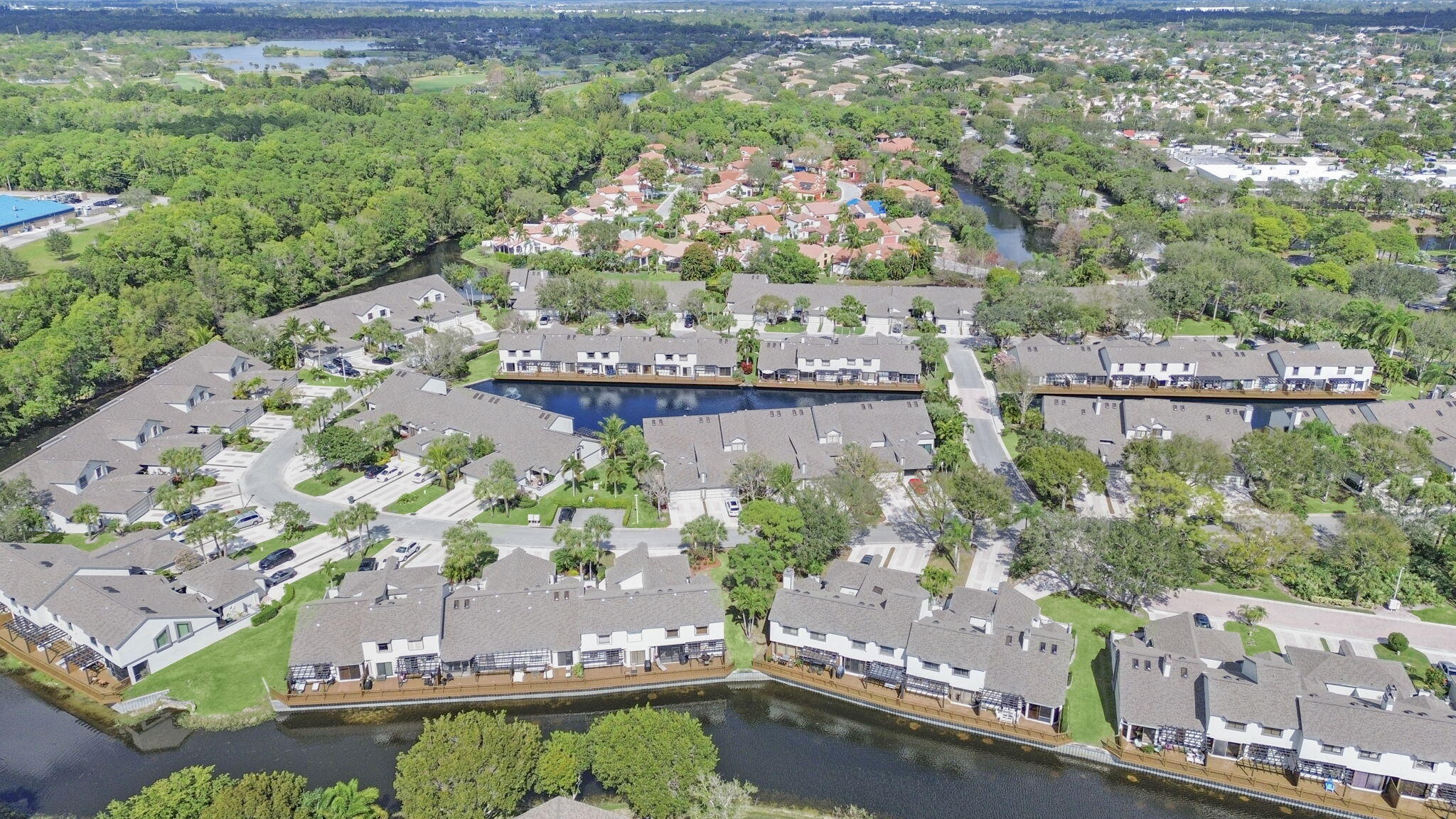 1103 Landings Boulevard Property Photo 28