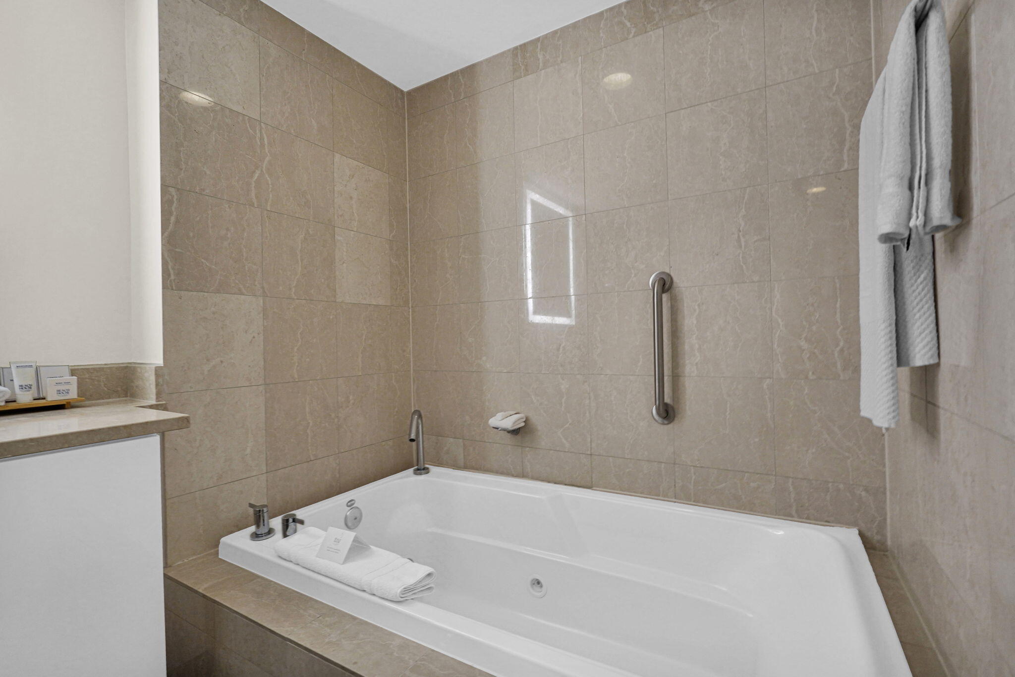 505 N Fort Lauderdale Beach Boulevard 1103 Property Photo 22